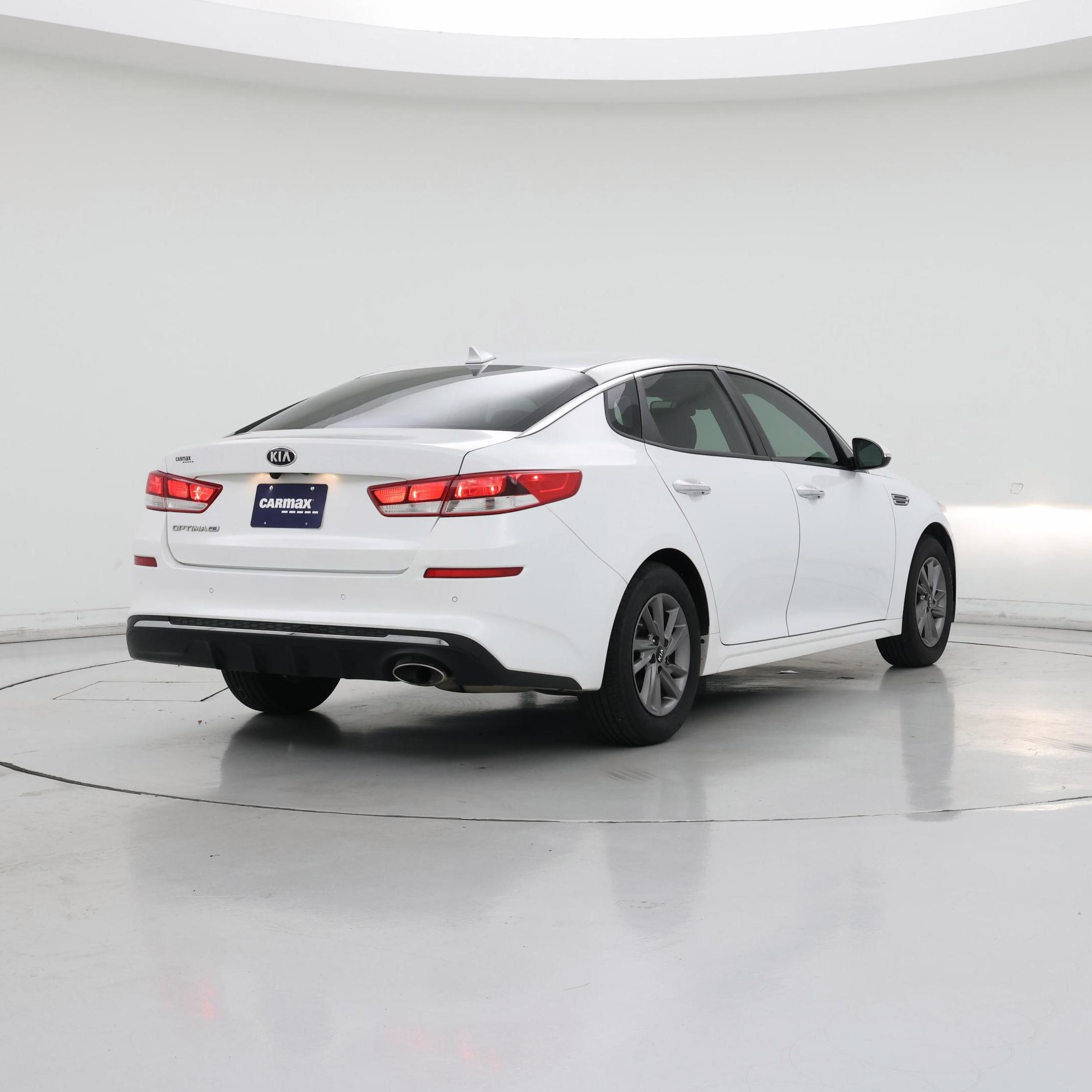 Thumbnail: 2020 Kia Optima - 8