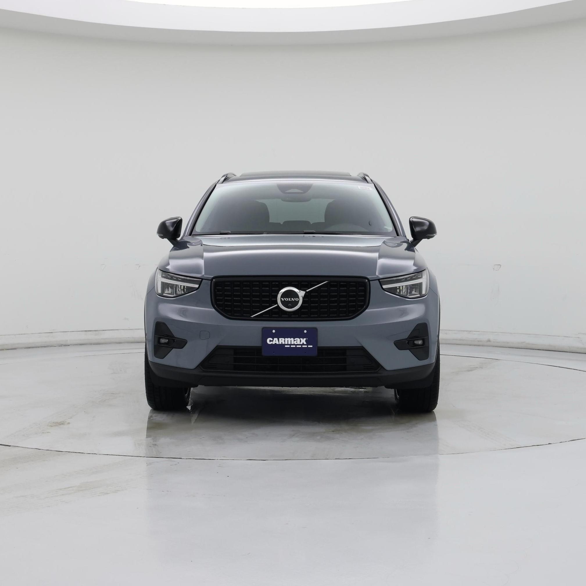Thumbnail: 2023 Volvo XC40 - 5