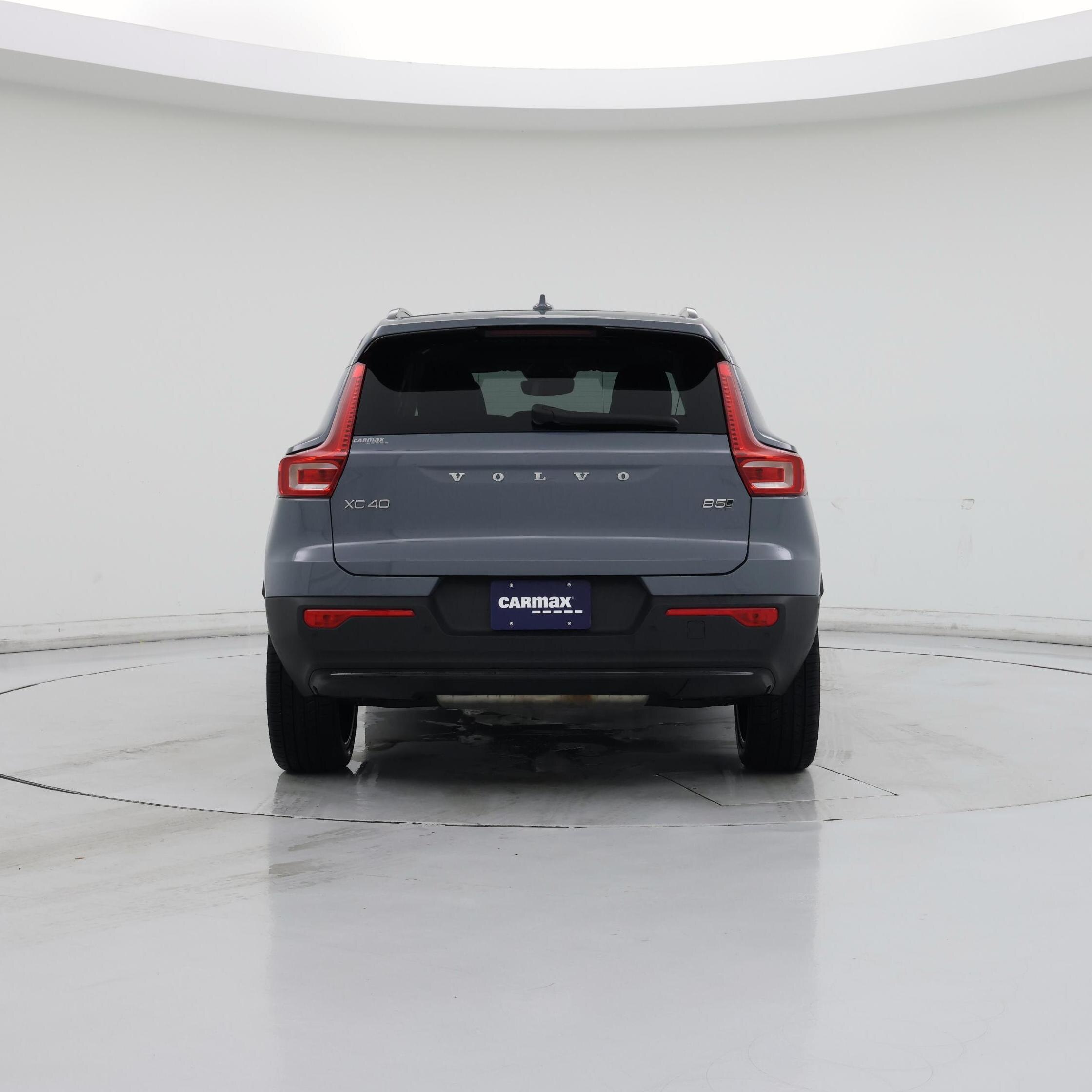Thumbnail: 2023 Volvo XC40 - 6