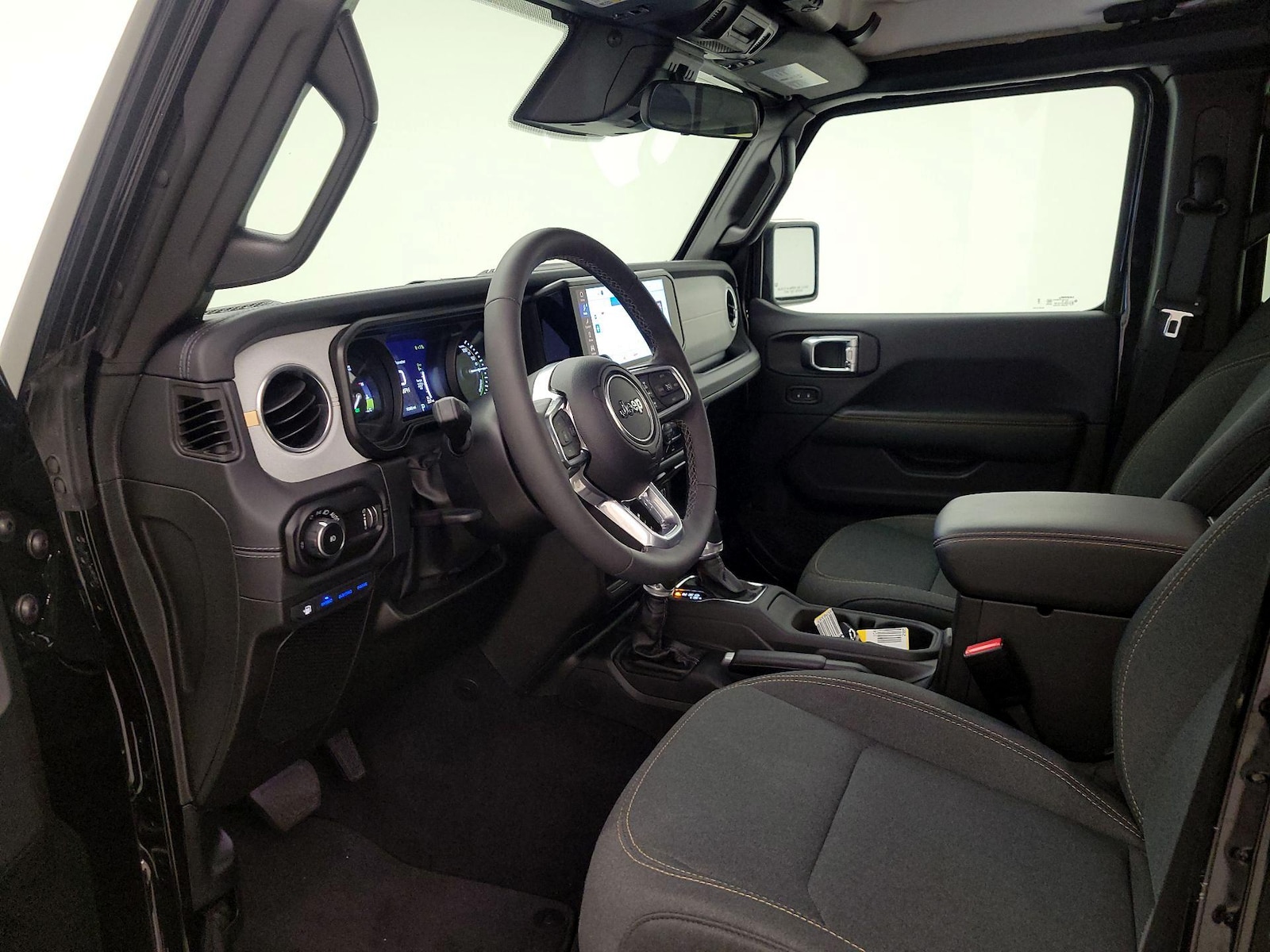 2025 Jeep Wrangler 4xe Sahara 4XE - Photo 12