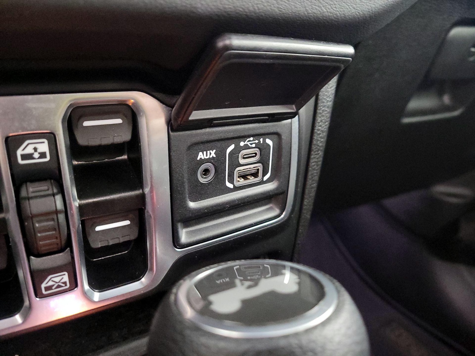 2025 Jeep Wrangler 4xe Sahara 4XE - Photo 19