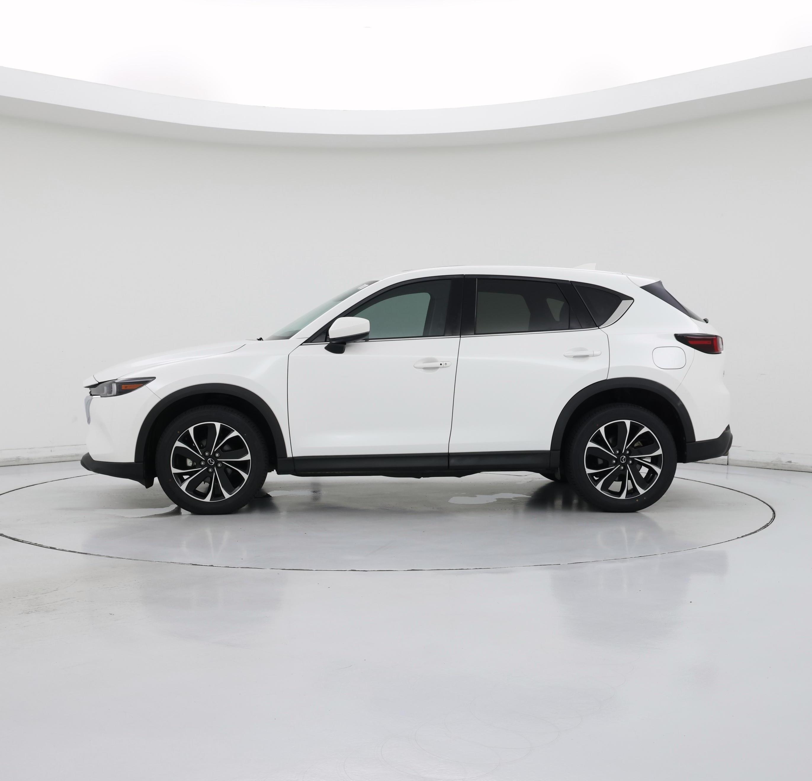Thumbnail: 2022 Mazda CX-5 - 3