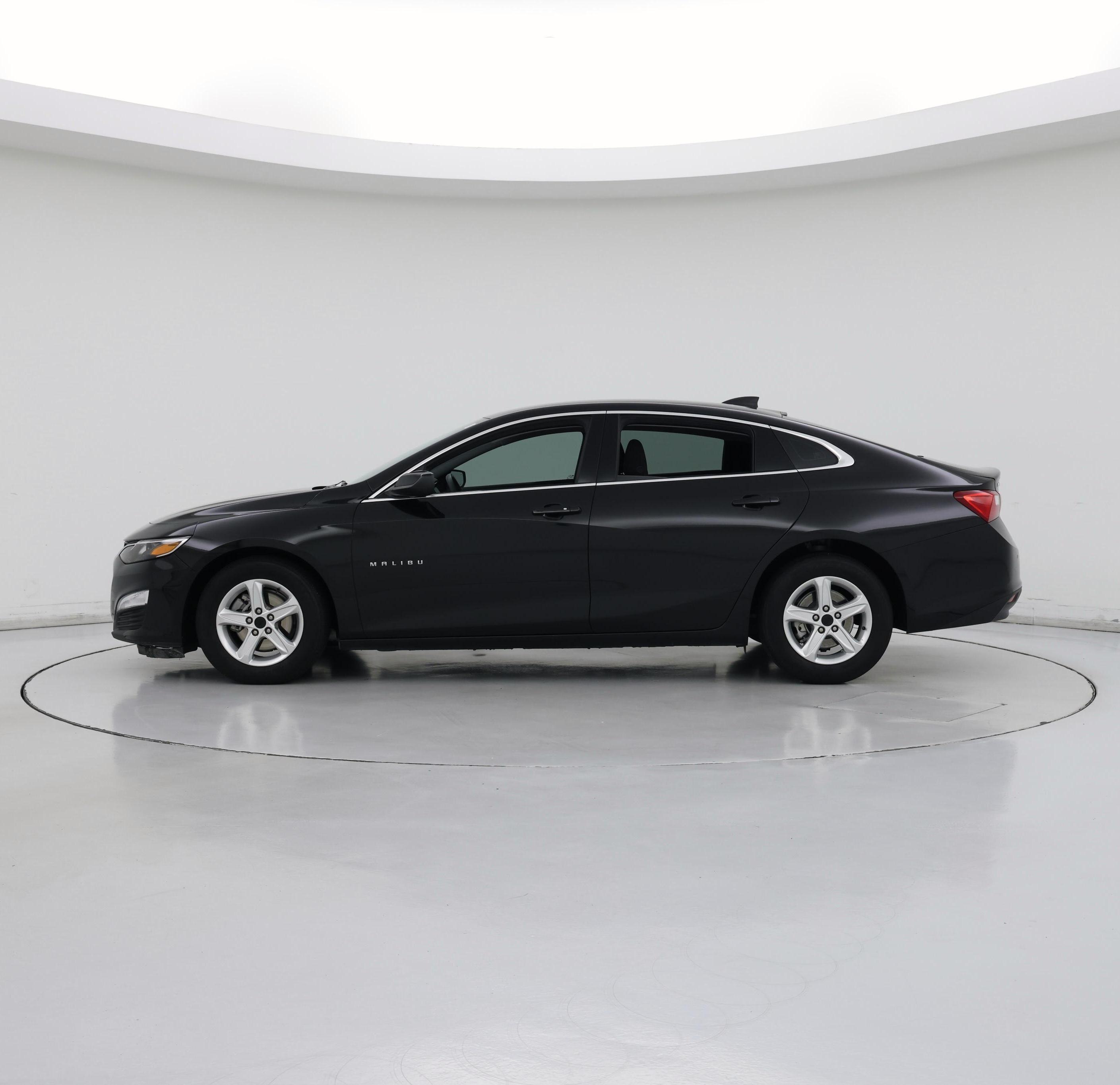Thumbnail: 2024 Chevrolet Malibu - 3