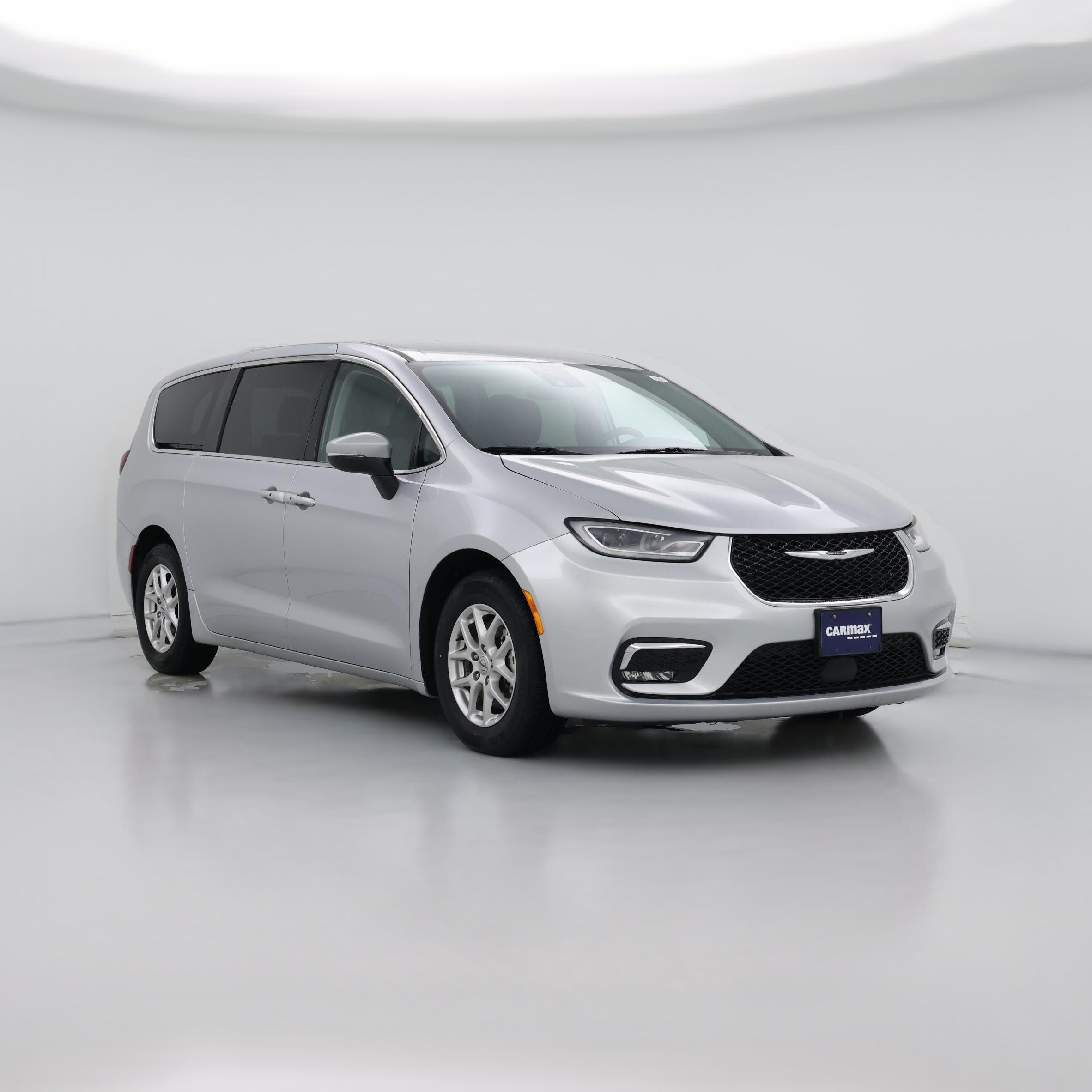 Thumbnail: 2023 Chrysler Pacifica - 1