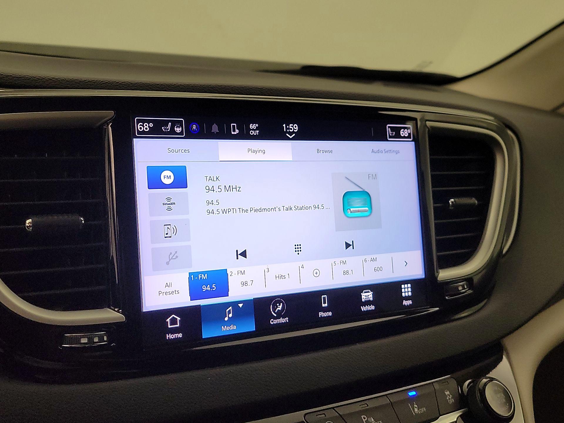 Thumbnail: 2023 Chrysler Pacifica - 15