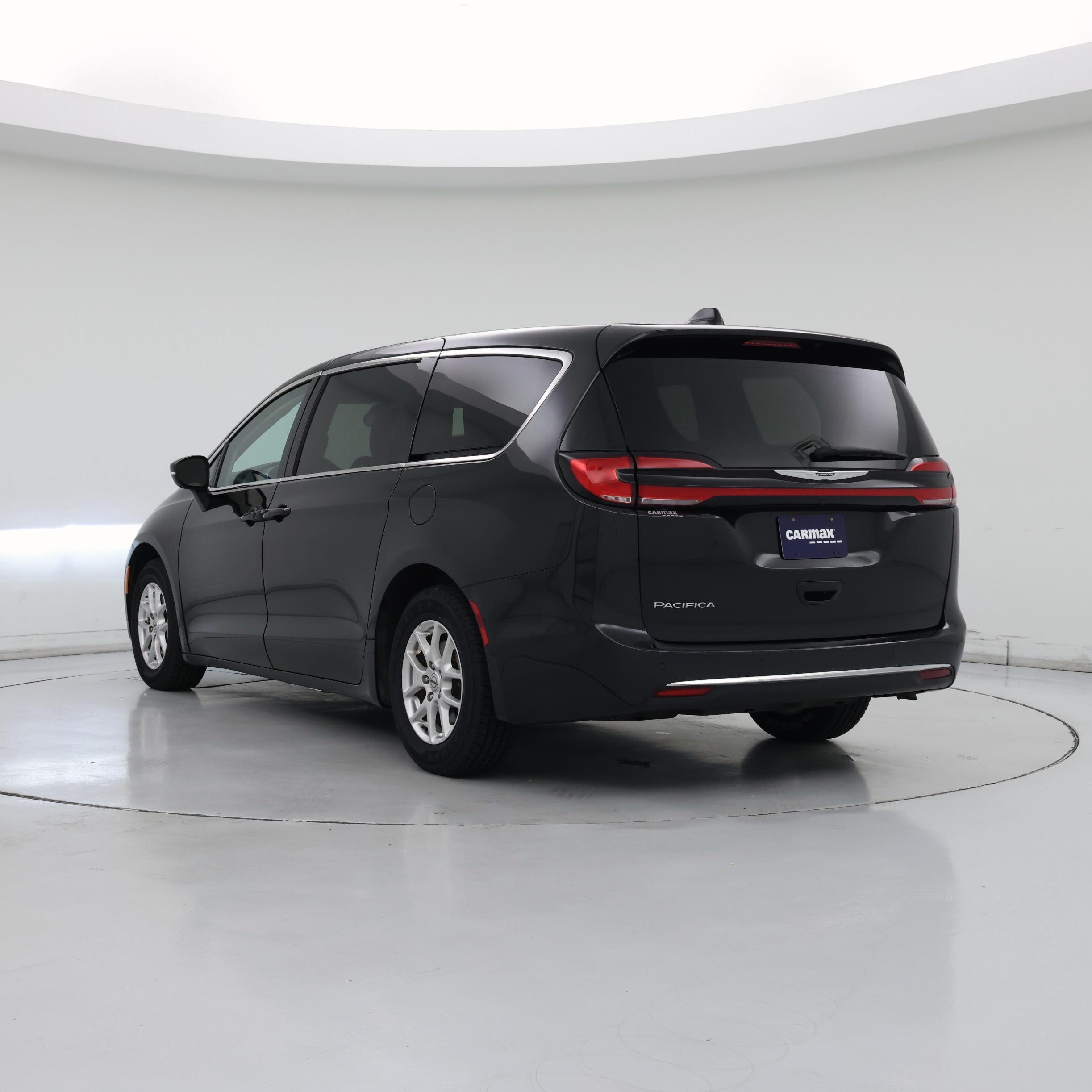 Thumbnail: 2023 Chrysler Pacifica - 2
