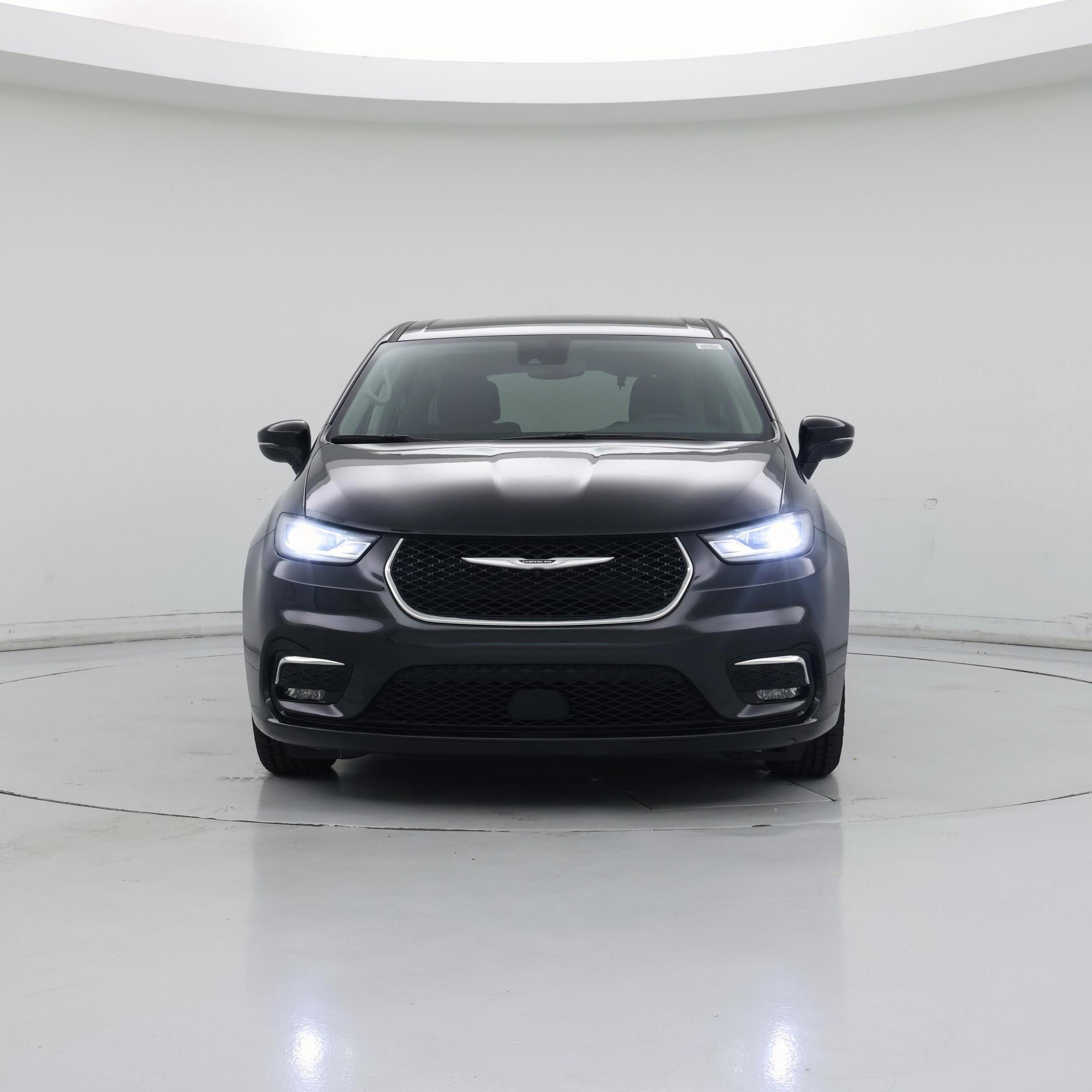 Thumbnail: 2023 Chrysler Pacifica - 5