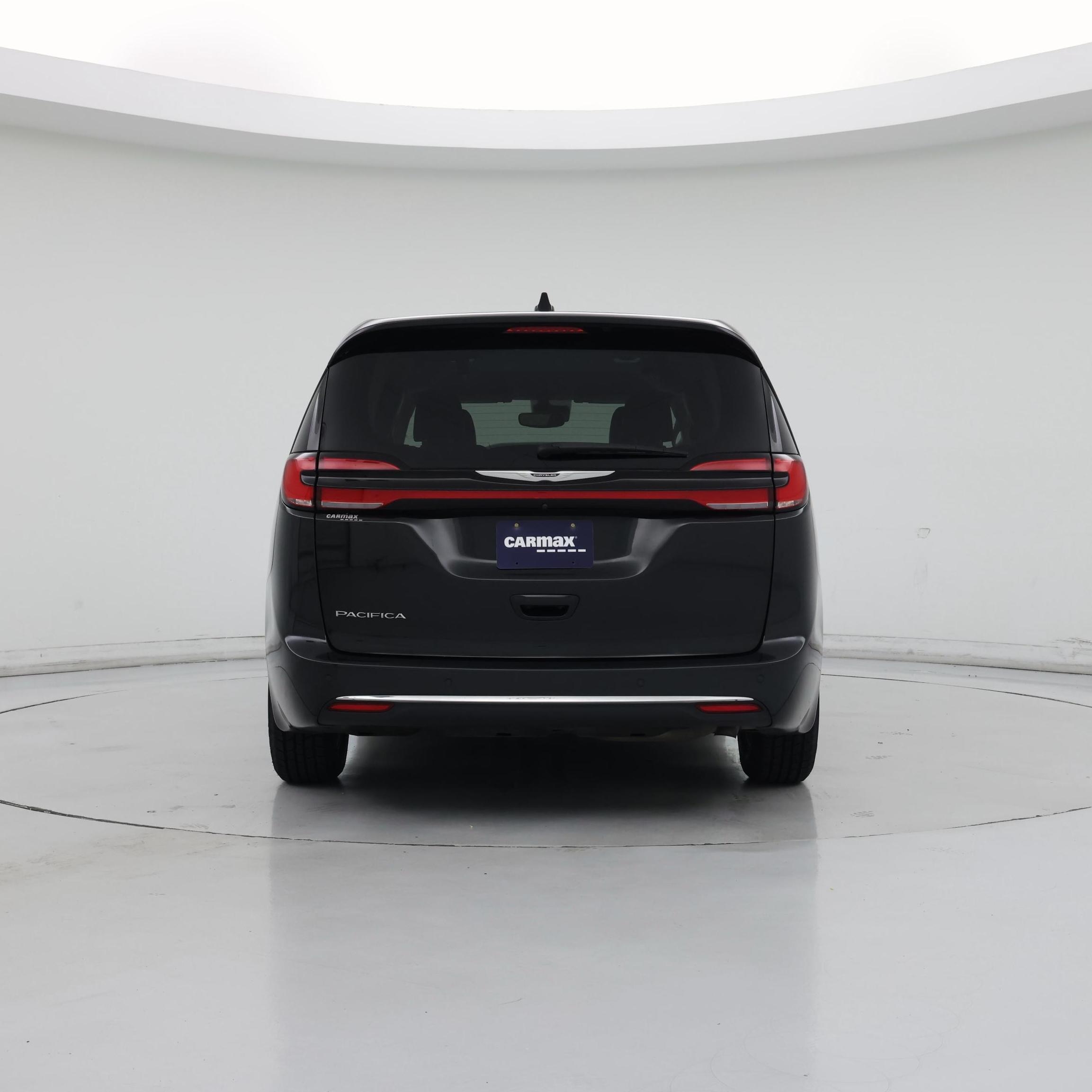 Thumbnail: 2023 Chrysler Pacifica - 6