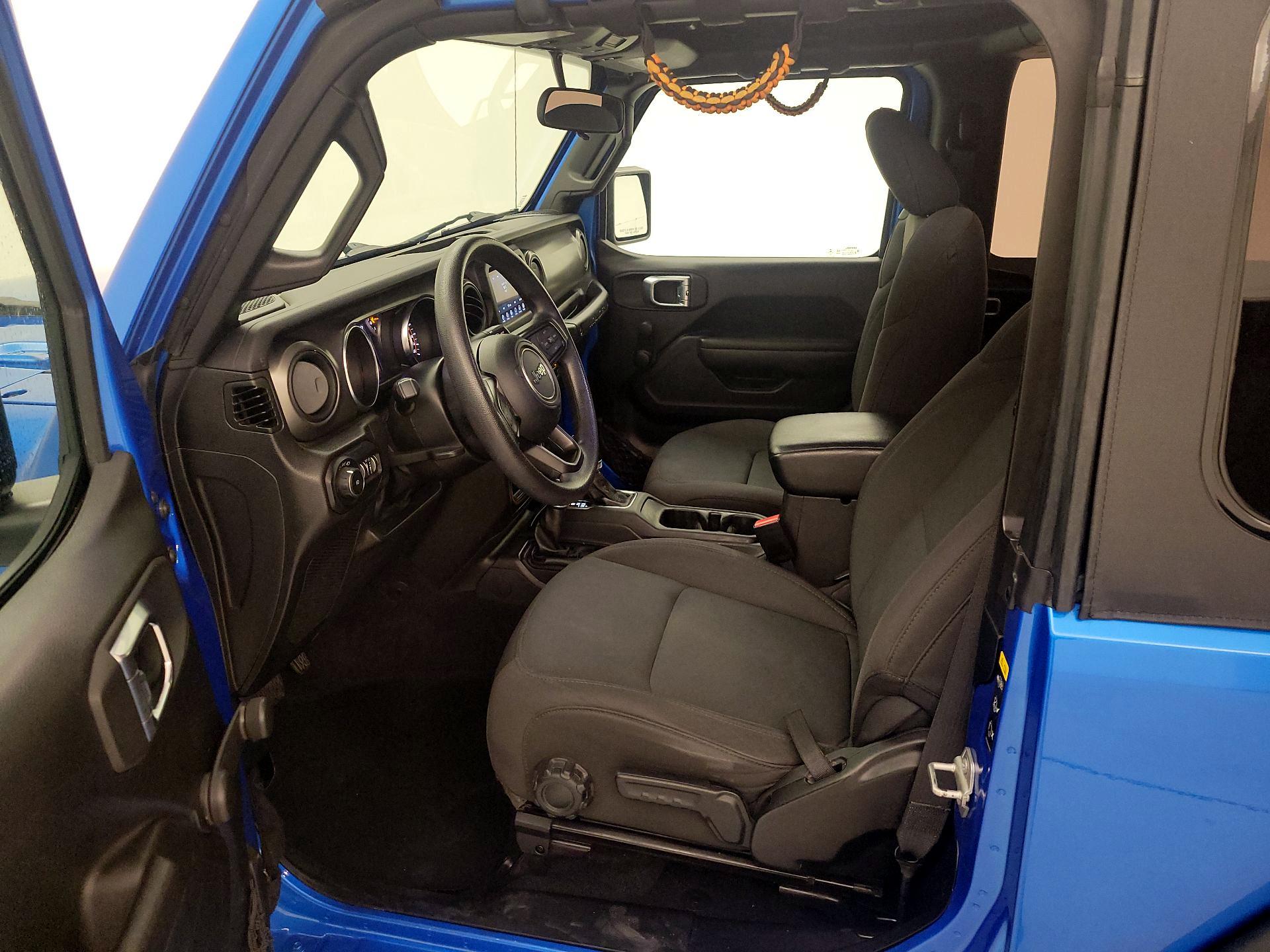 Thumbnail: 2022 Jeep Wrangler - 11