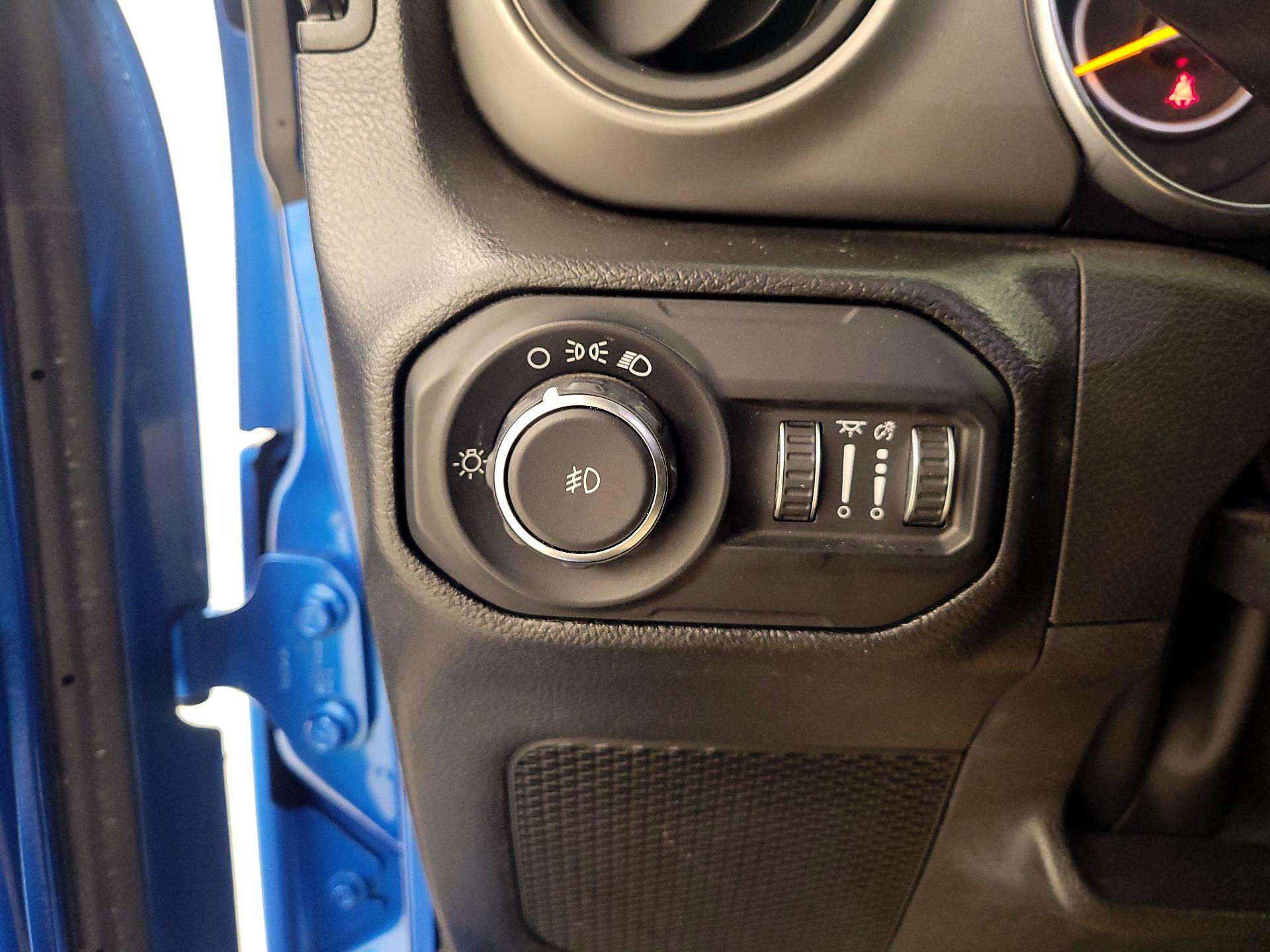 Thumbnail: 2022 Jeep Wrangler - 13