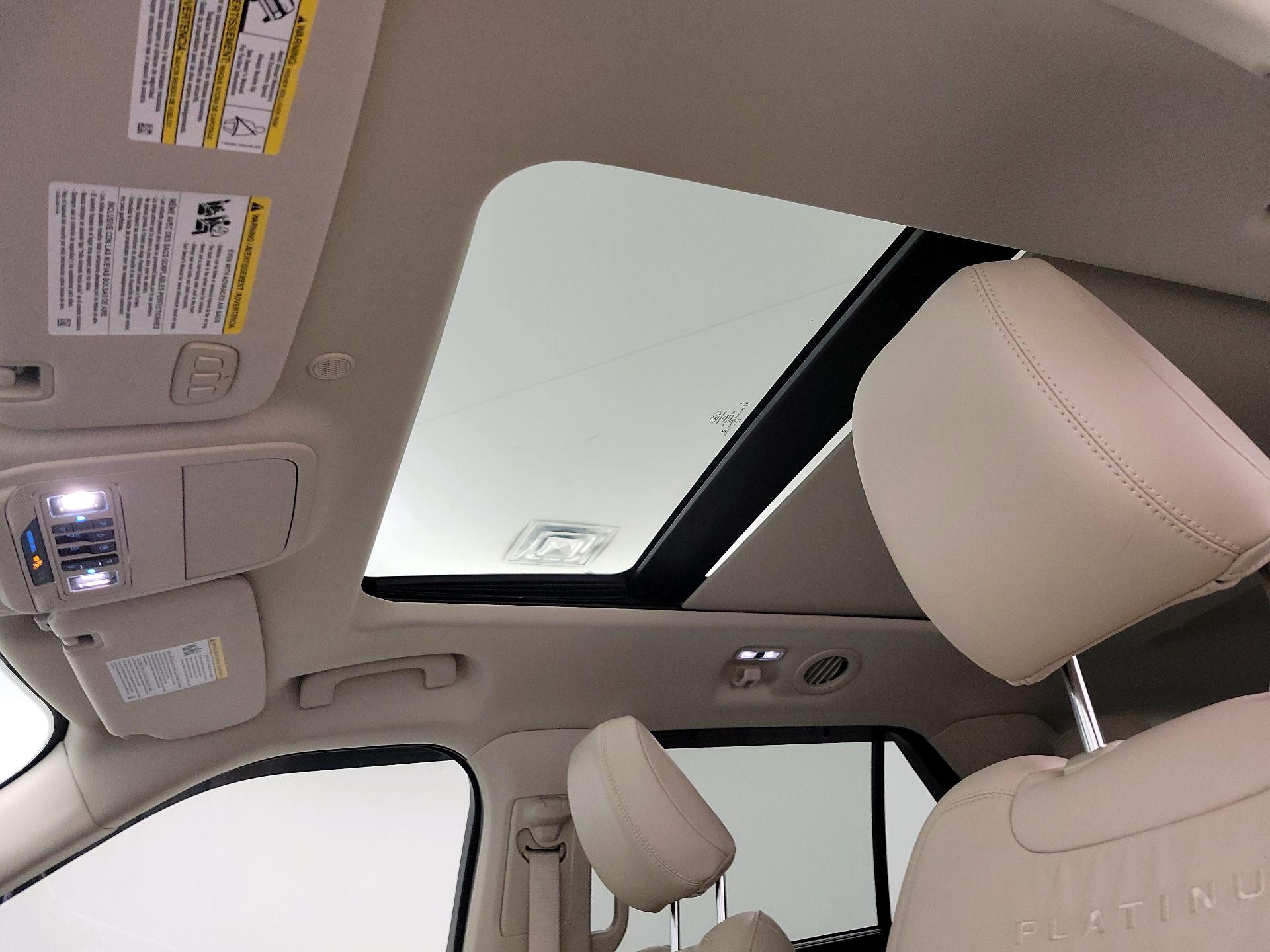 Thumbnail: 2020 Ford Explorer - 20