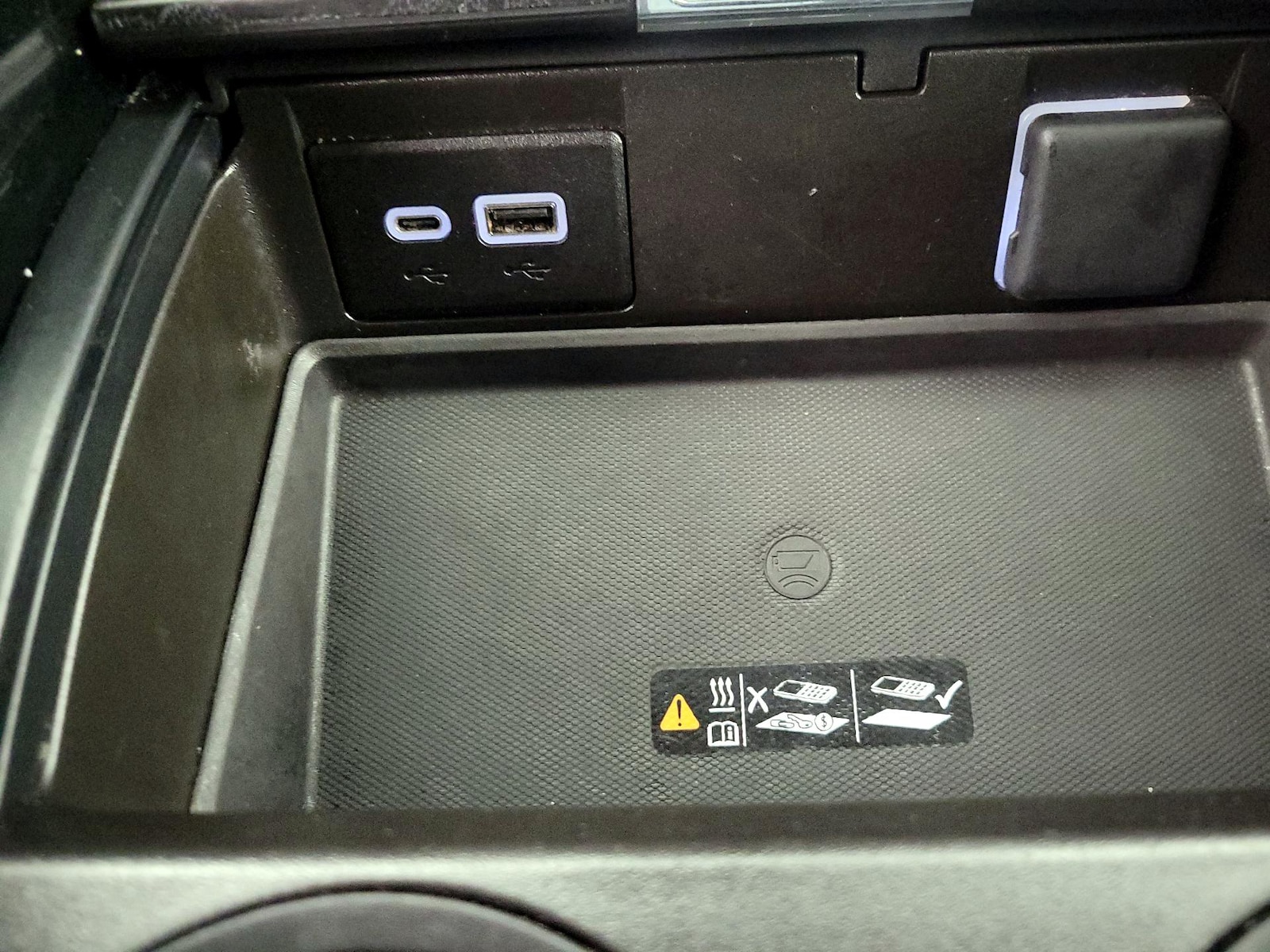 2024 GMC Yukon Denali - Photo 20