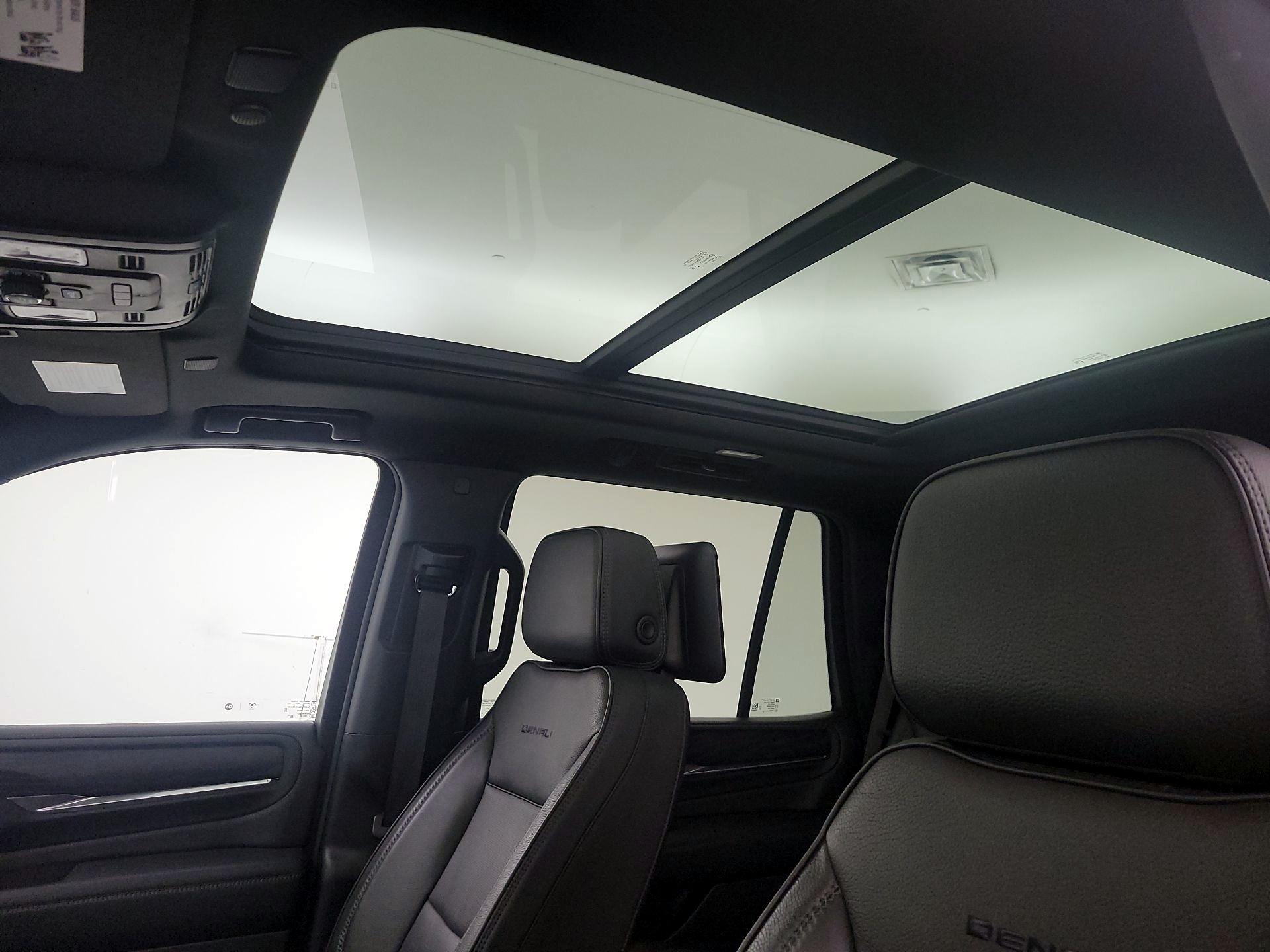 Thumbnail: 2024 GMC Yukon - 20