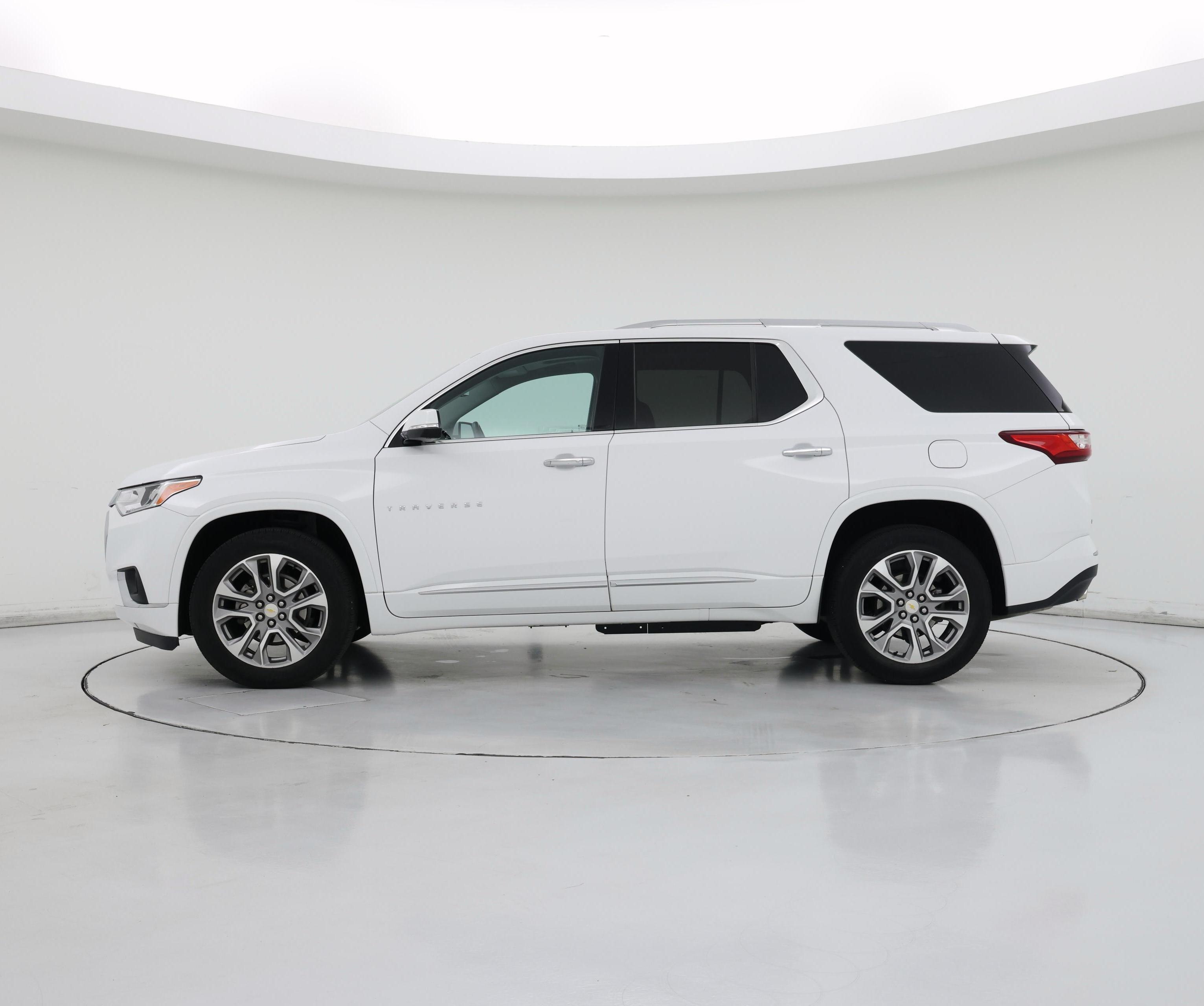 Thumbnail: 2020 Chevrolet Traverse - 3