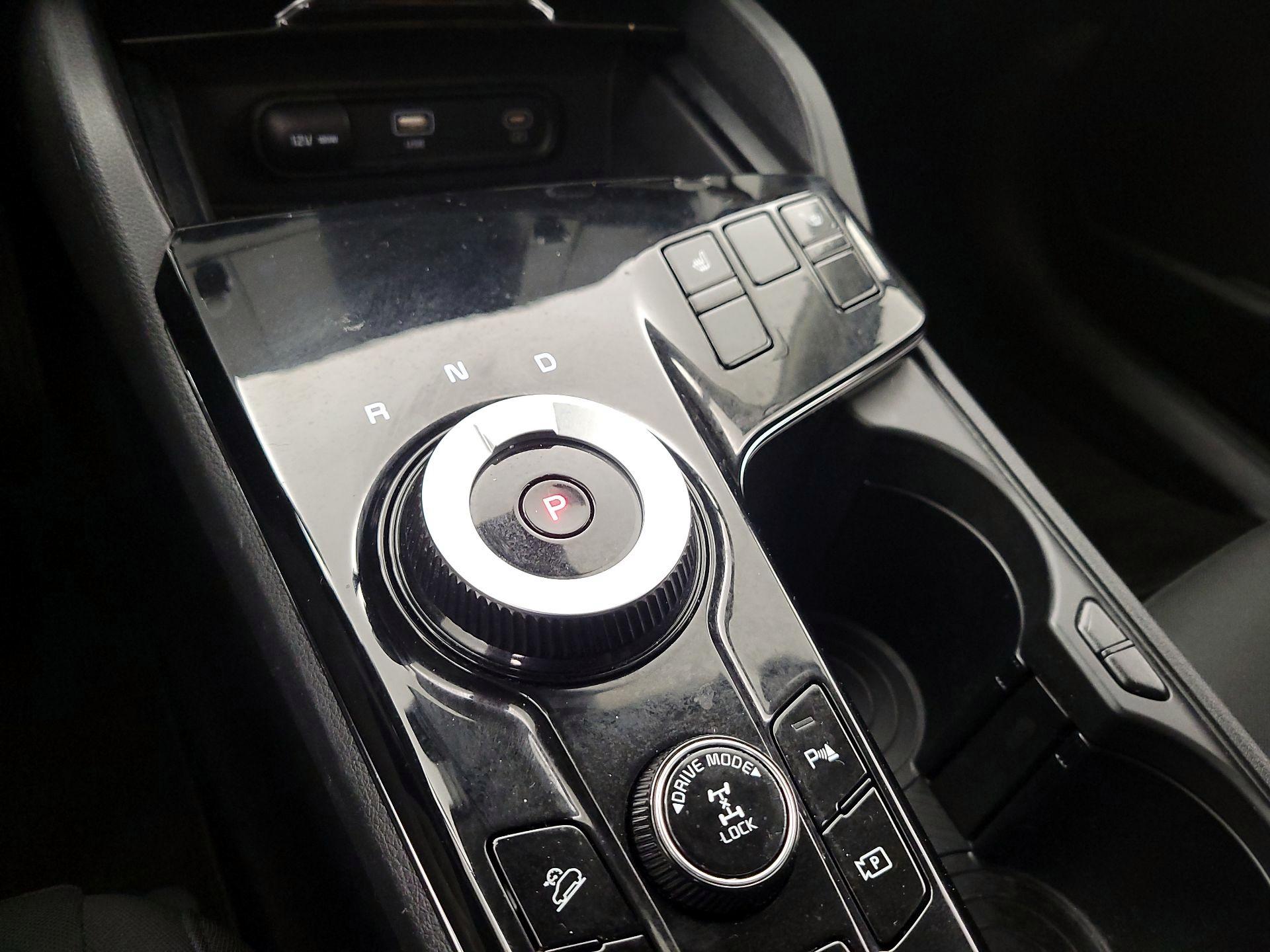 Thumbnail: 2023 Kia Sportage - 17