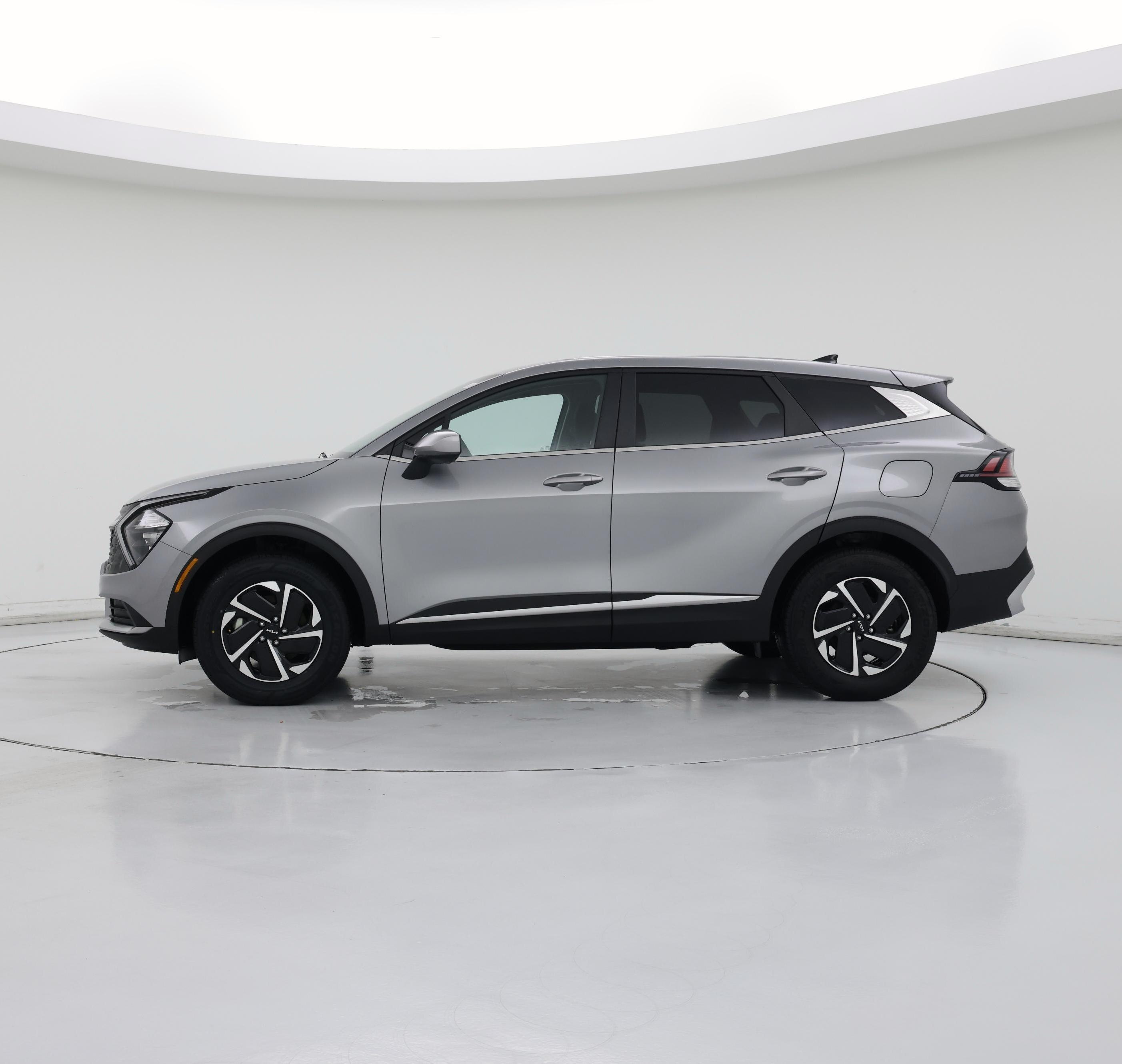 Thumbnail: 2023 Kia Sportage - 3