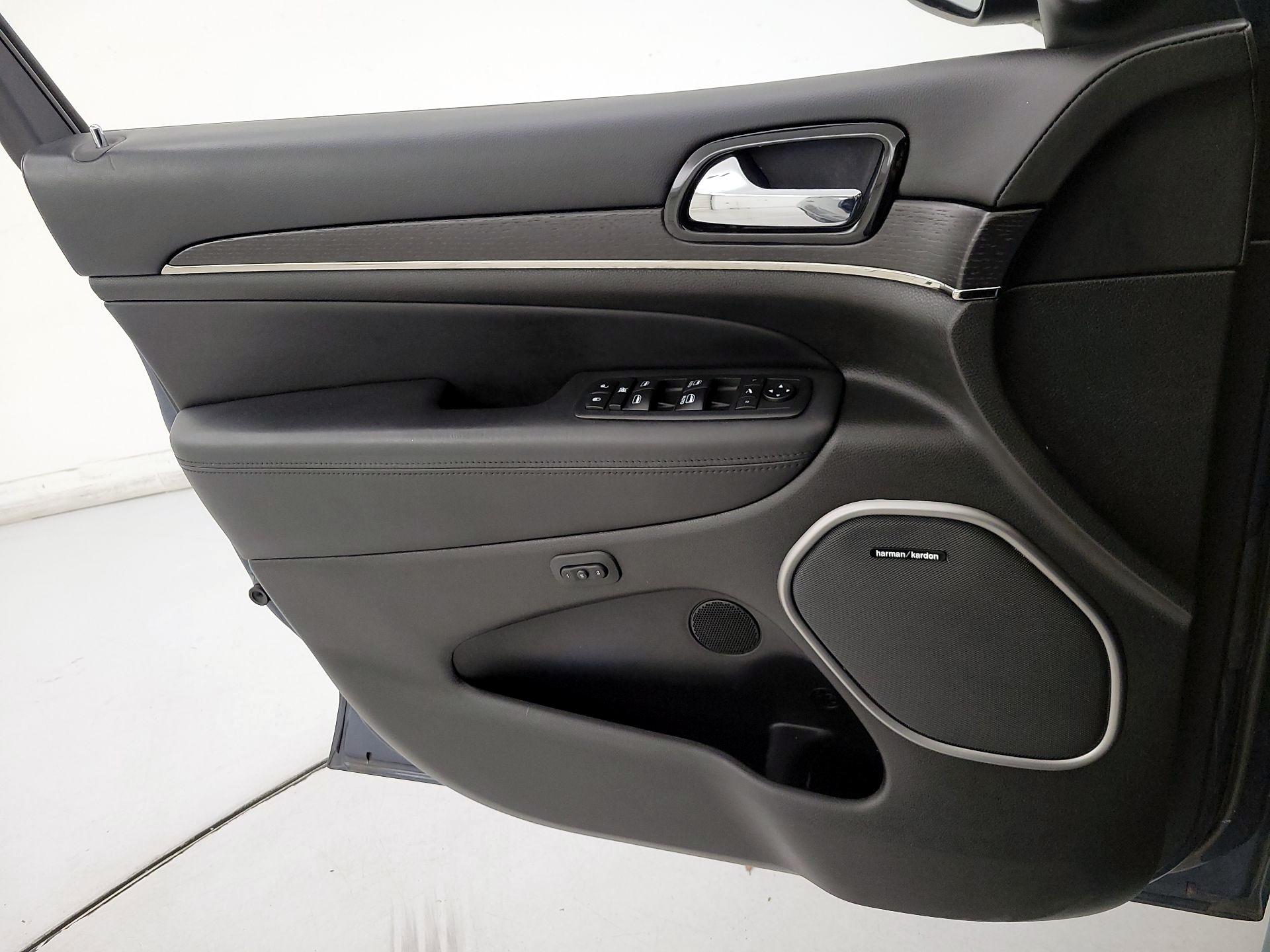 Thumbnail: 2020 Jeep Grand Cherokee - 12