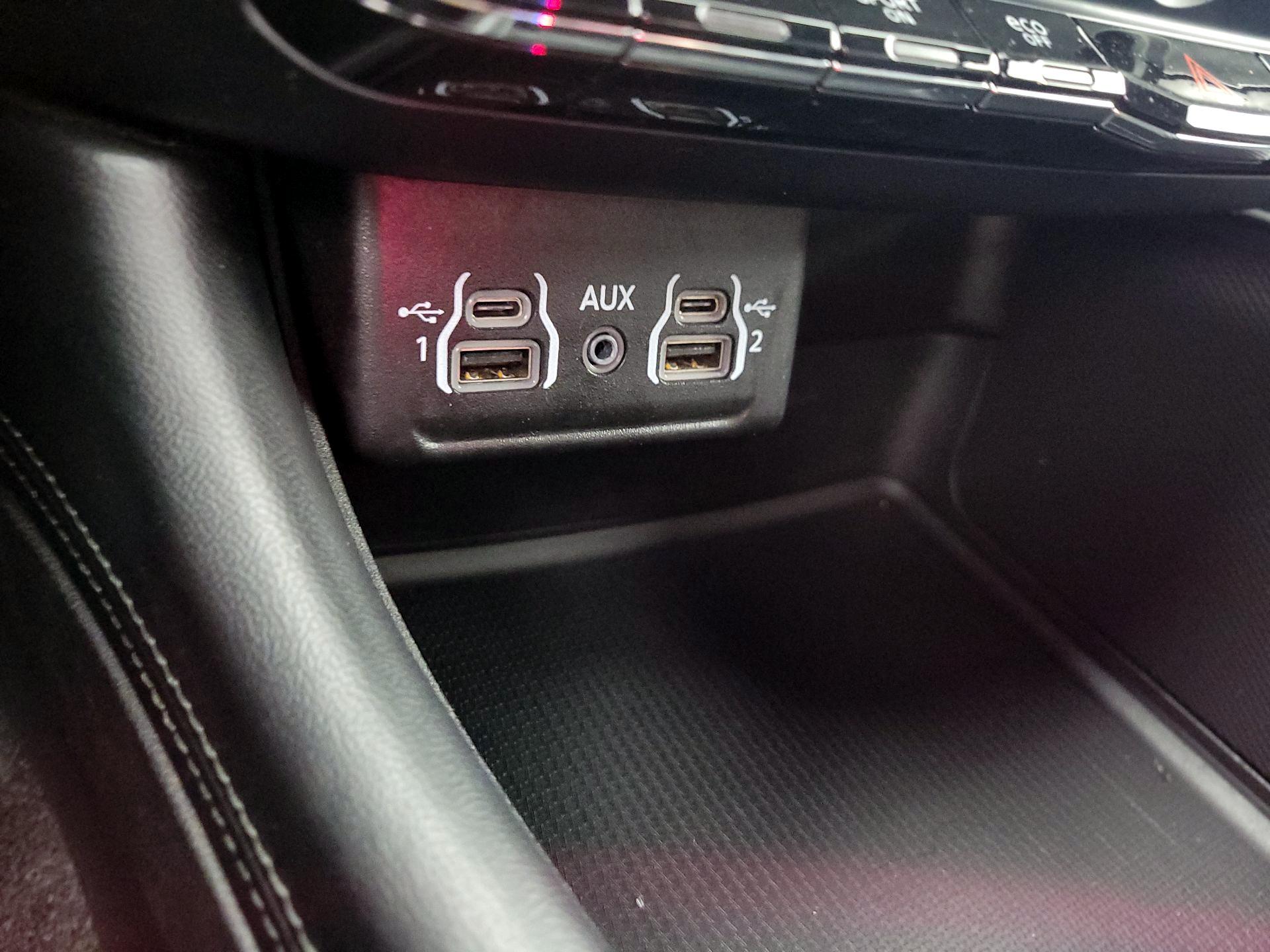 Thumbnail: 2022 Dodge Durango - 18