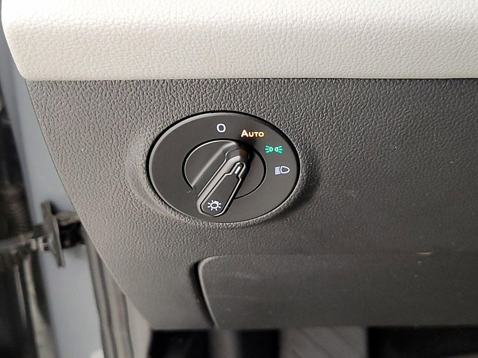 2022 Volkswagen Taos SE - Photo 14
