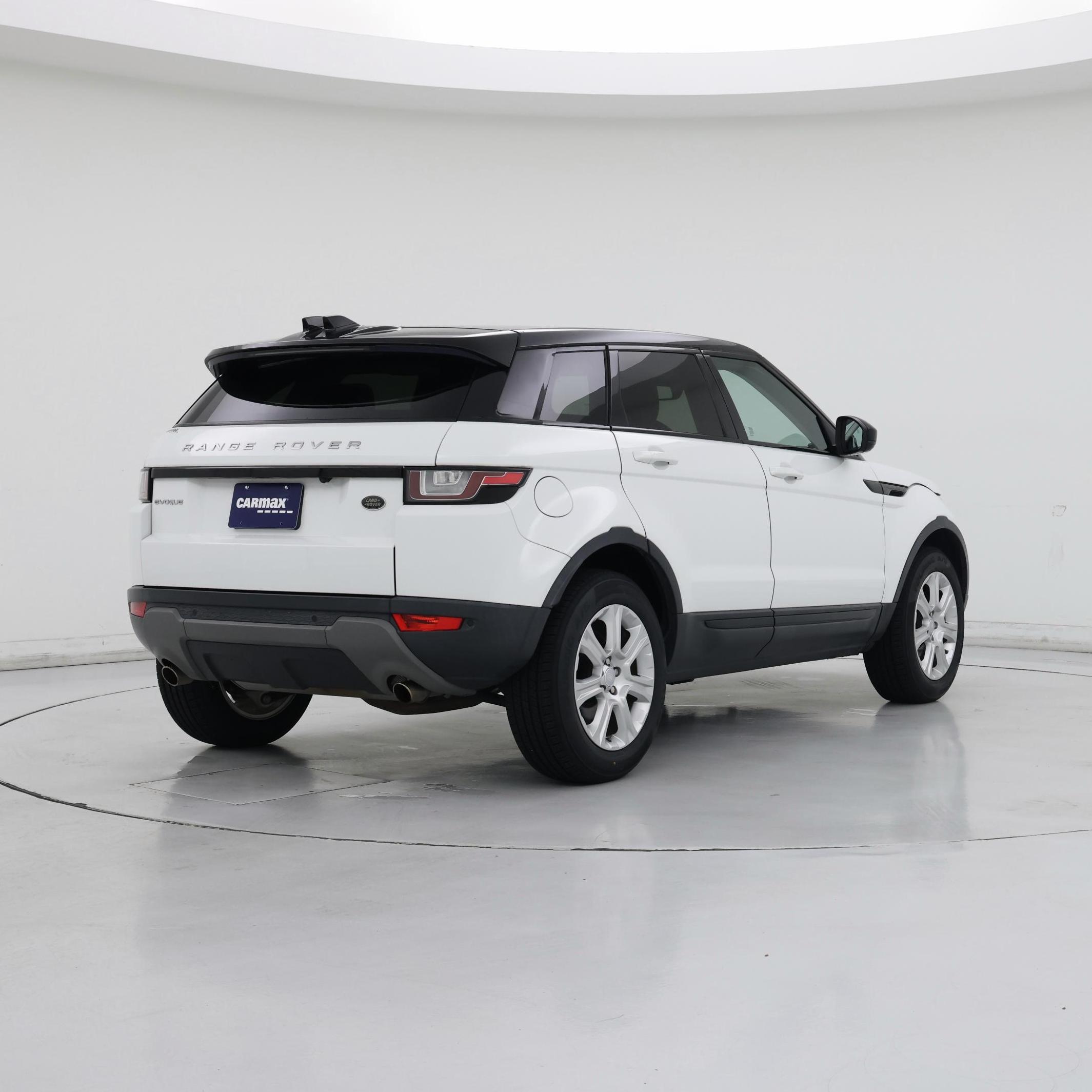 Thumbnail: 2017 Land Rover Range Rover Evoque - 8