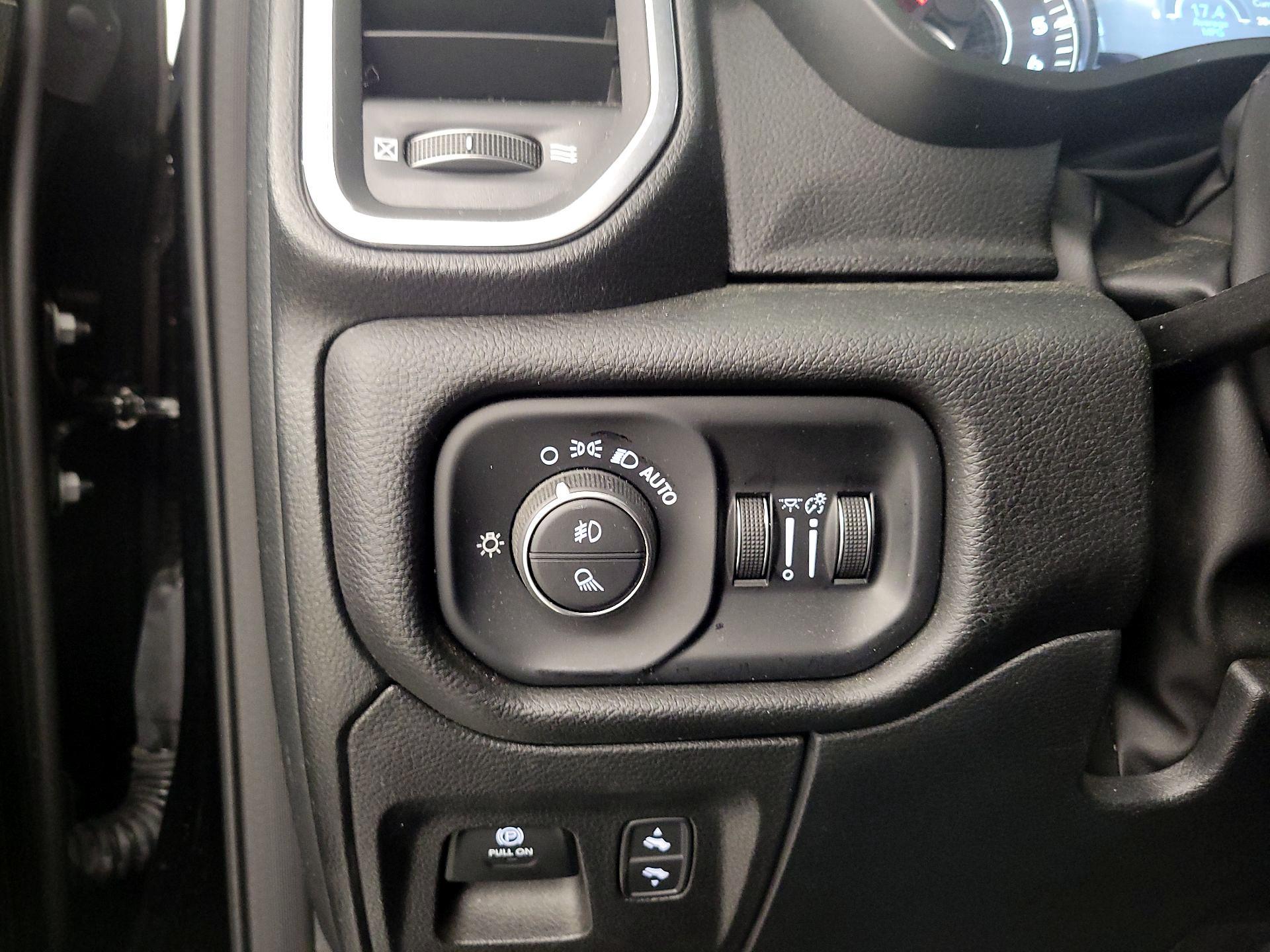 Thumbnail: 2025 RAM 1500 - 13