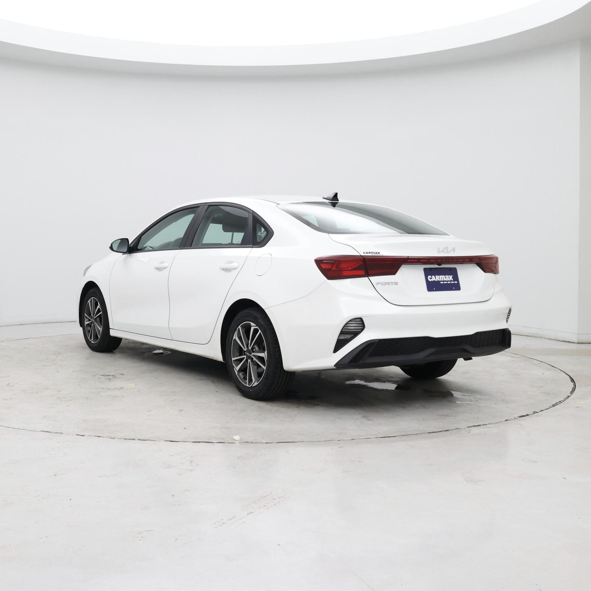 Thumbnail: 2024 Kia Forte - 2