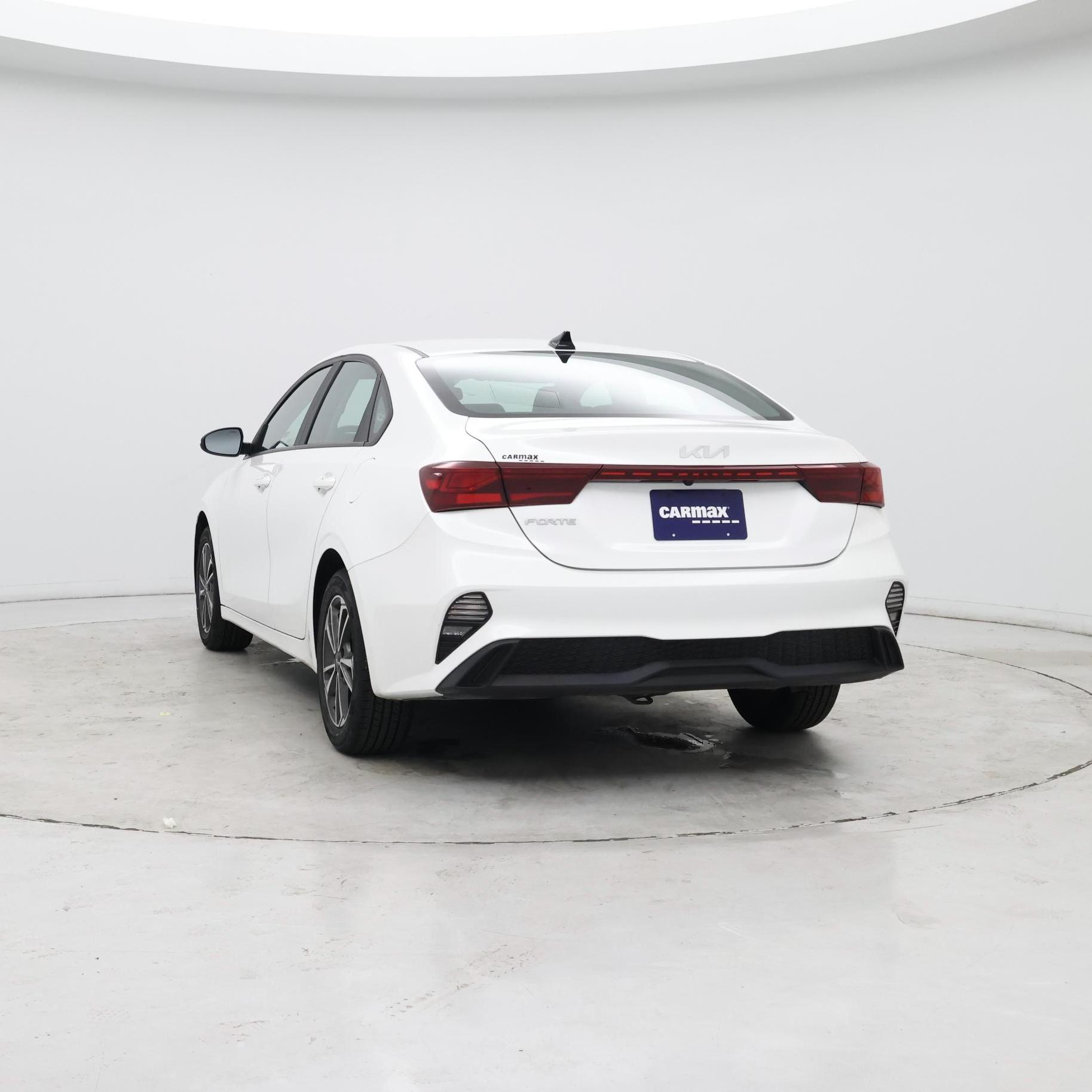Thumbnail: 2024 Kia Forte - 6