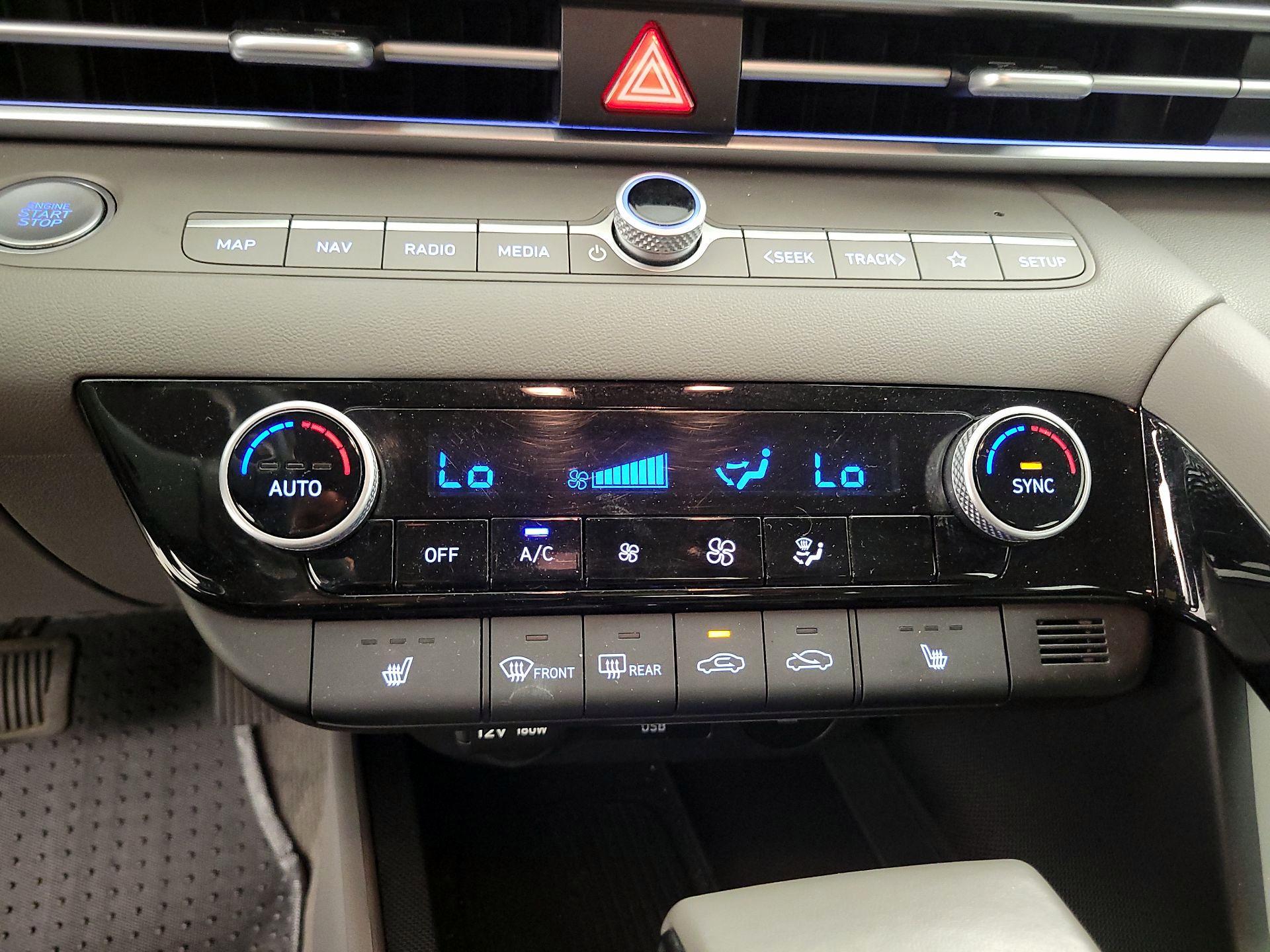 Thumbnail: 2025 Hyundai Elantra - 15