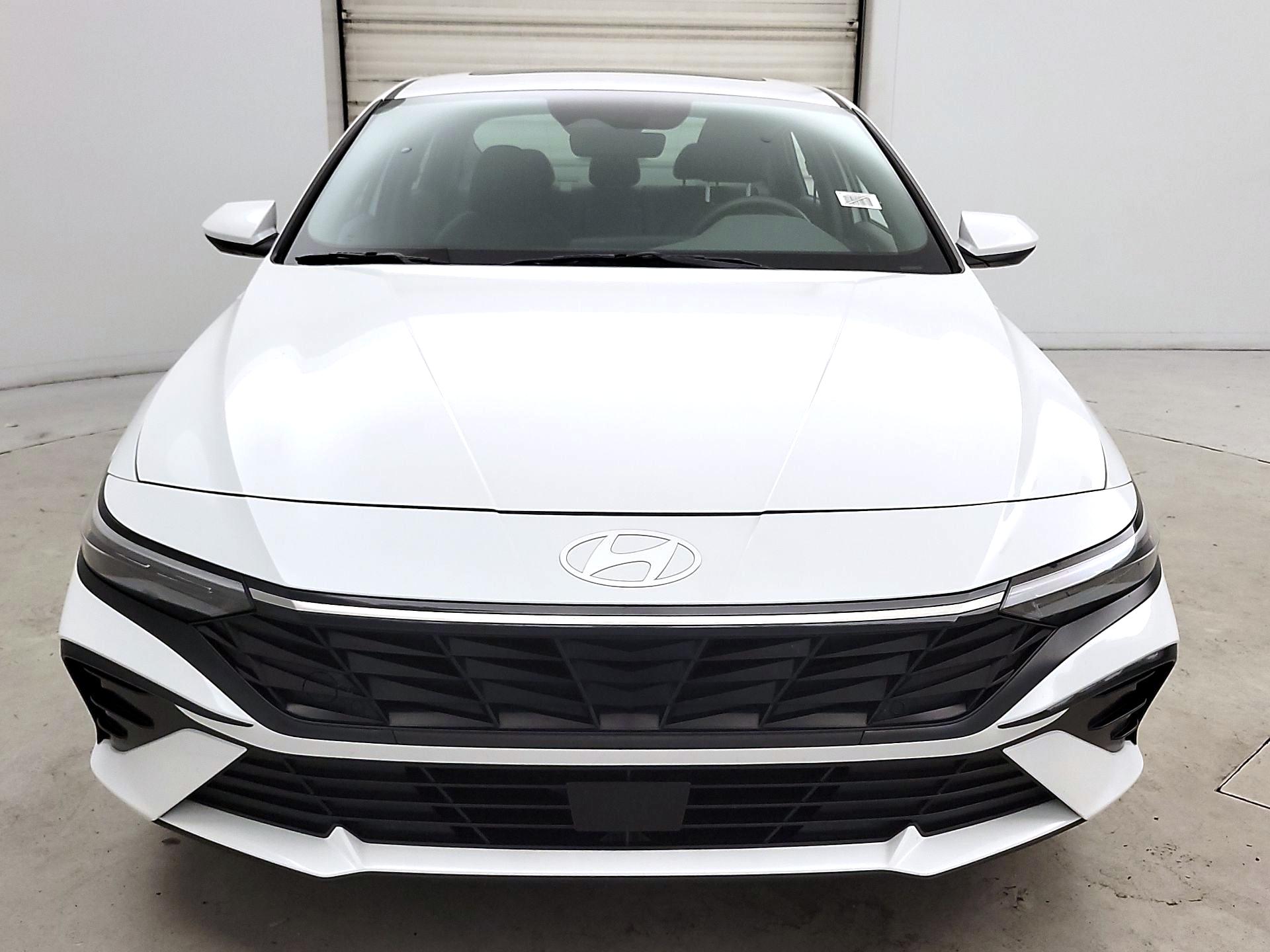 Thumbnail: 2025 Hyundai Elantra - 2