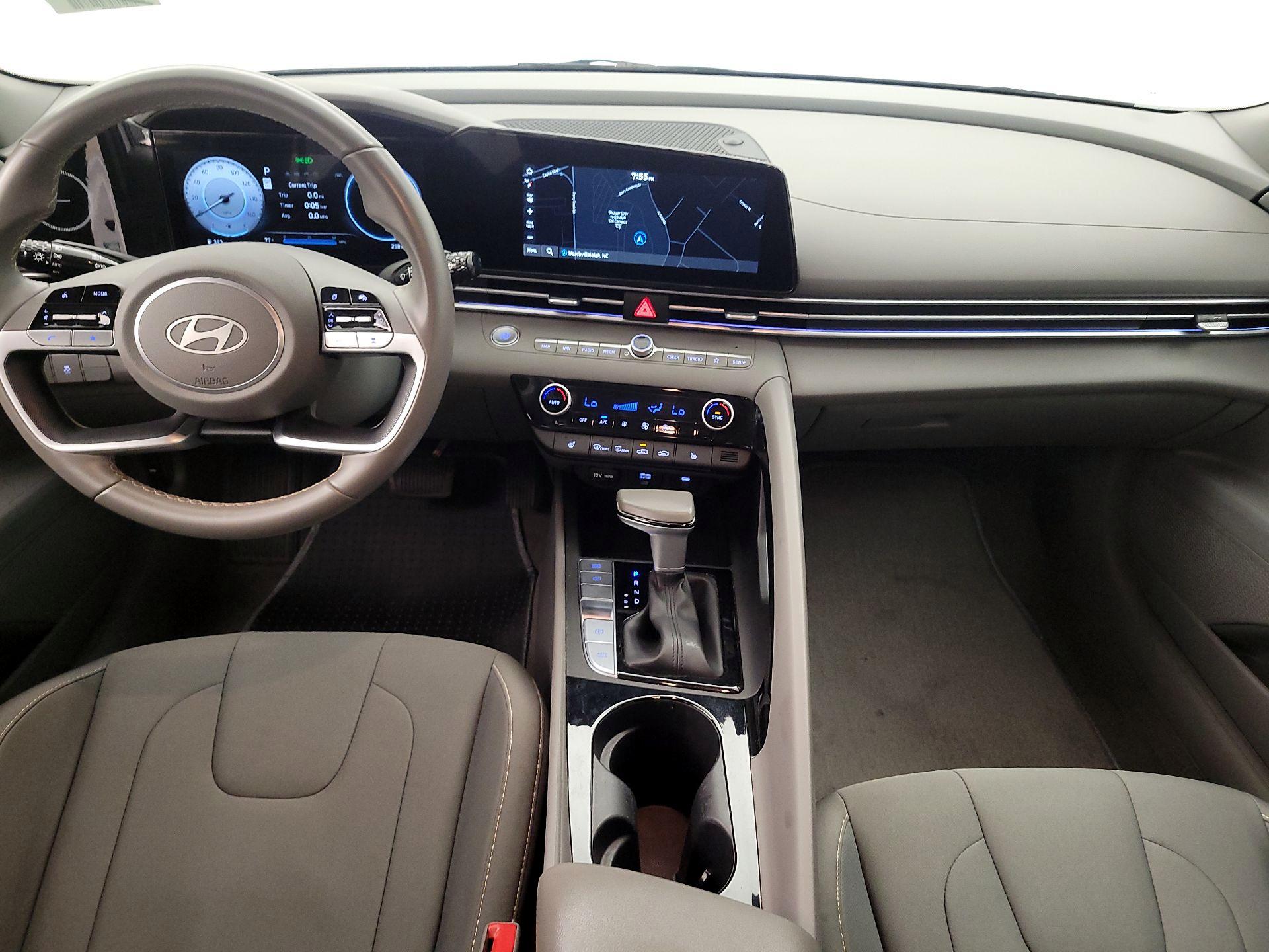 Thumbnail: 2025 Hyundai Elantra - 8