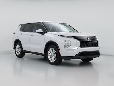 2025 Mitsubishi Outlander ES