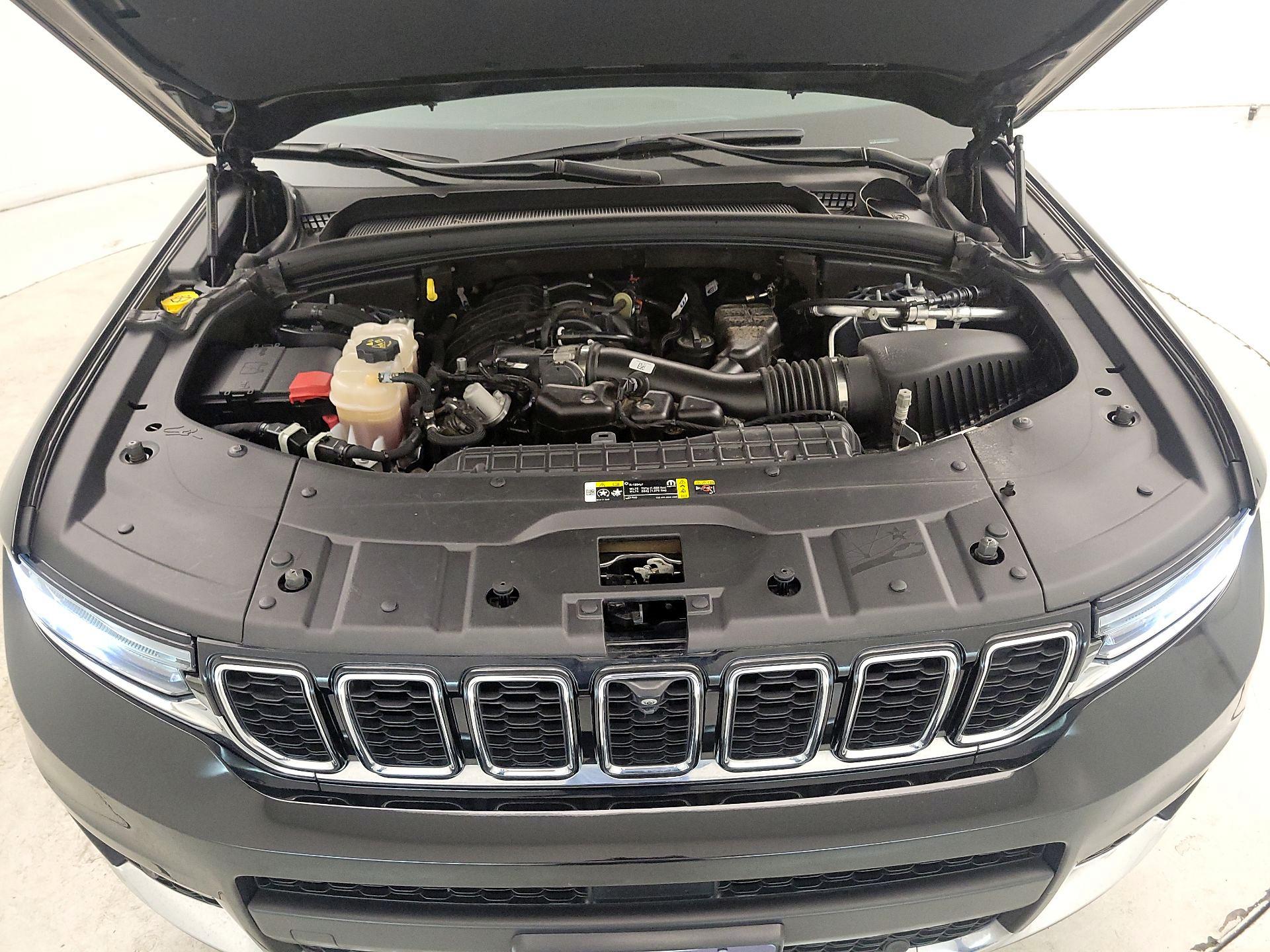 Thumbnail: 2024 Jeep Grand Cherokee L - 19