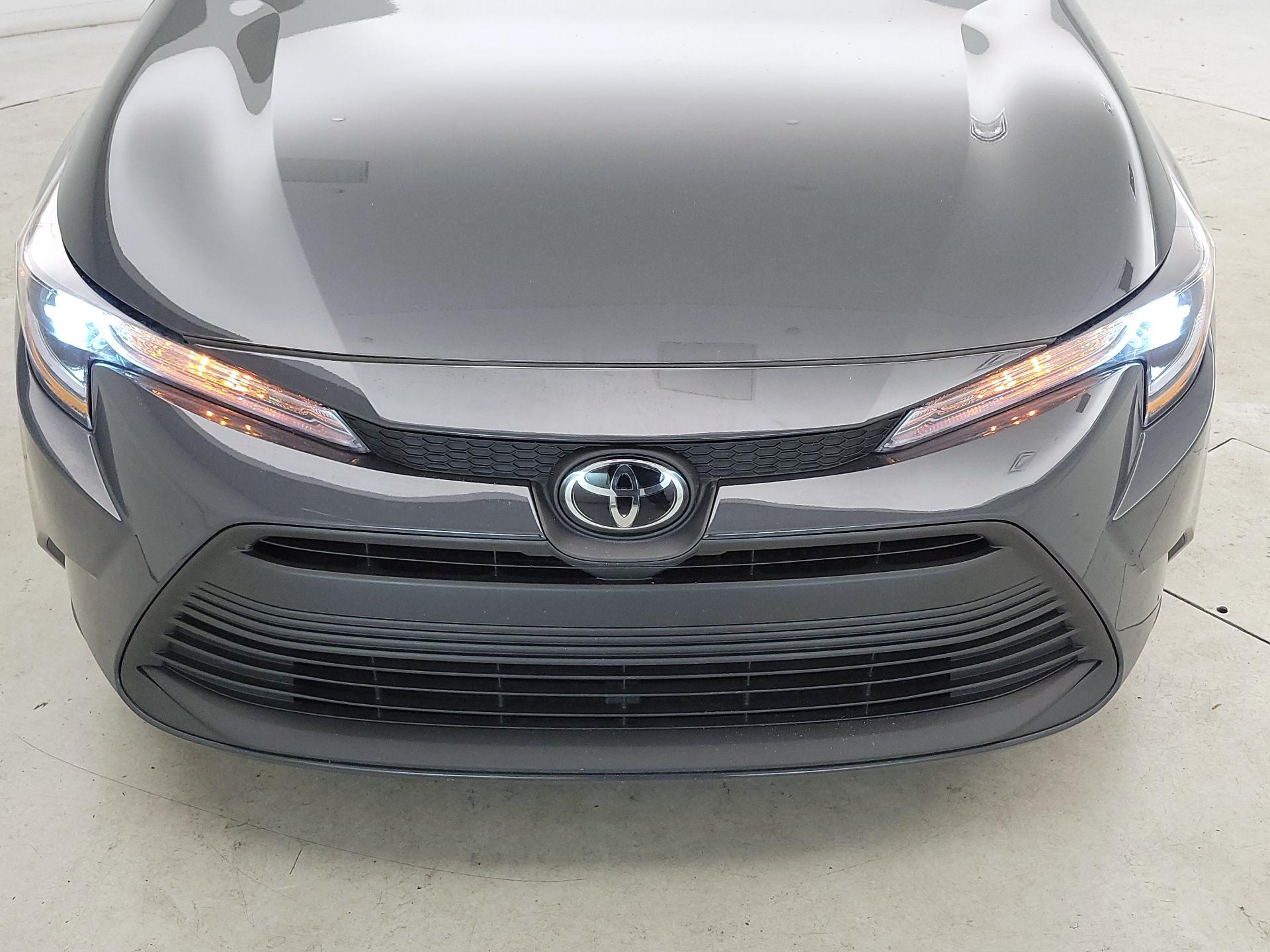 Thumbnail: 2025 Toyota Corolla - 2