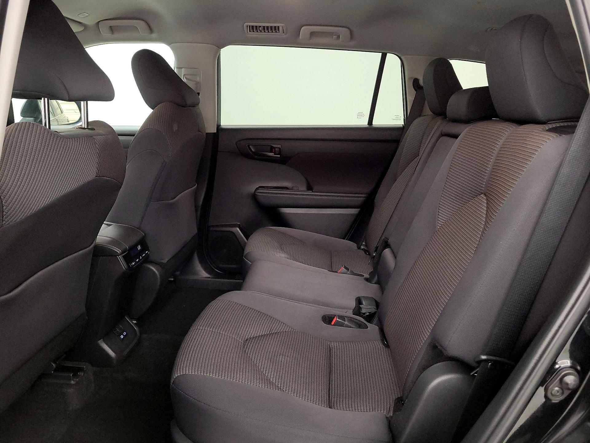 Thumbnail: 2024 Toyota Highlander - 19
