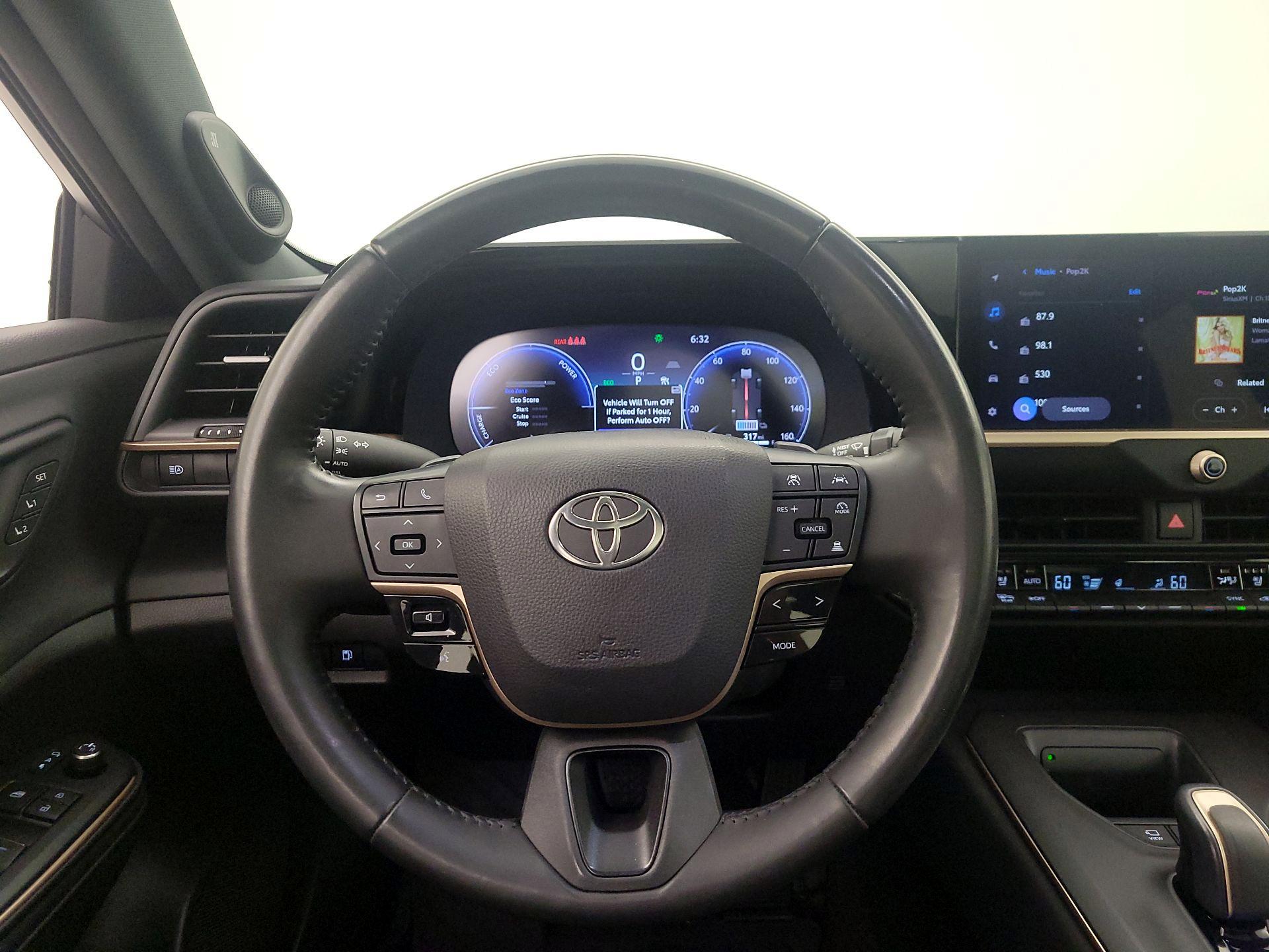 Thumbnail: 2023 Toyota Crown - 10