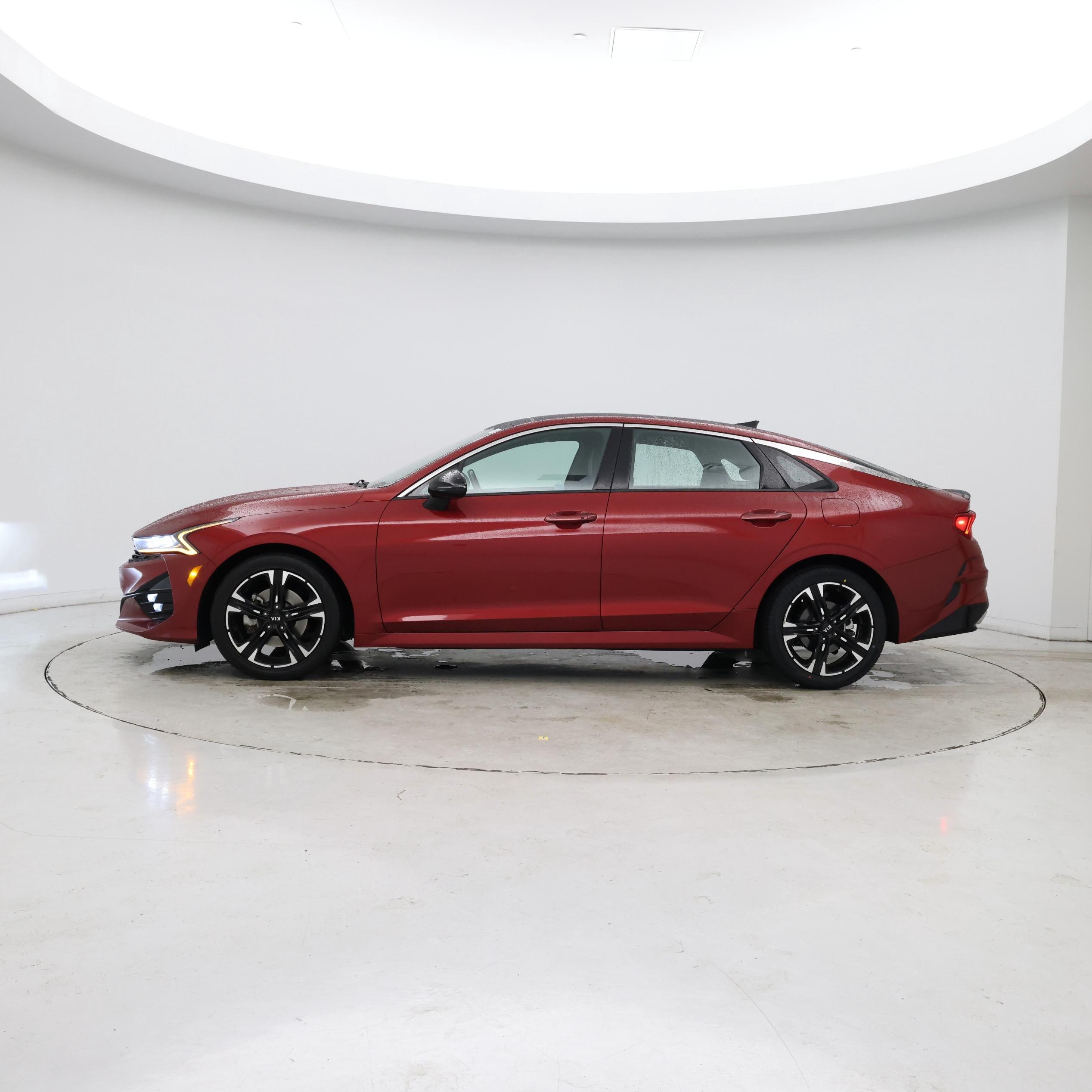Thumbnail: 2021 Kia K5 - 3