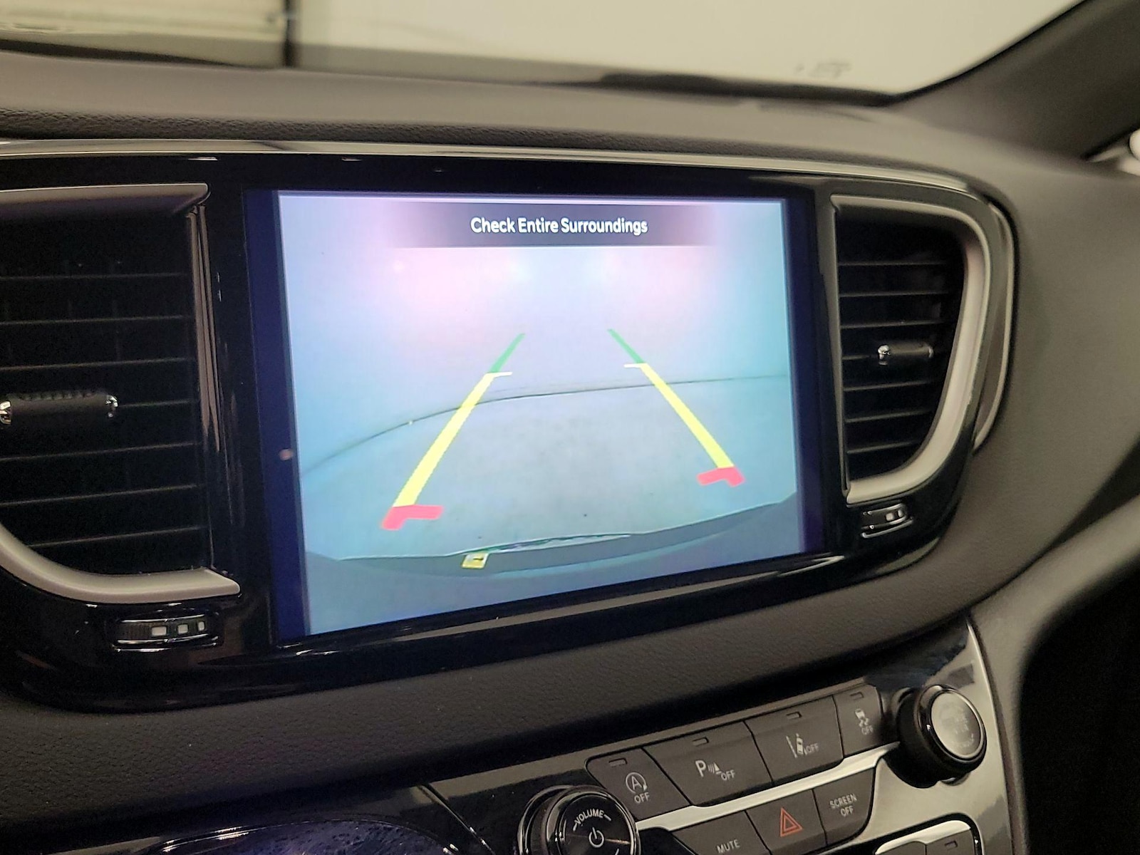 2025 Chrysler Pacifica Select - Photo 15