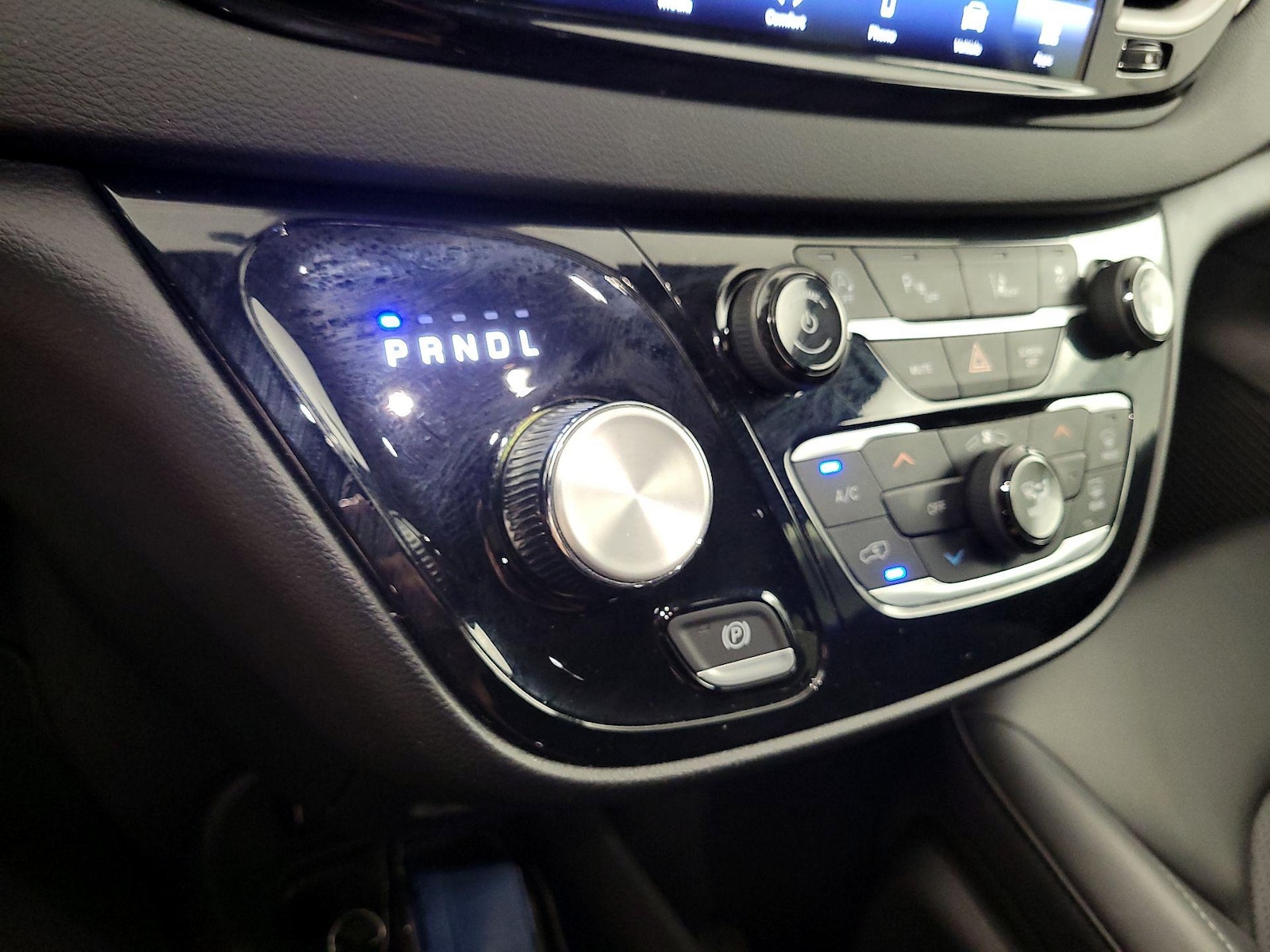 2025 Chrysler Pacifica Select - Photo 18