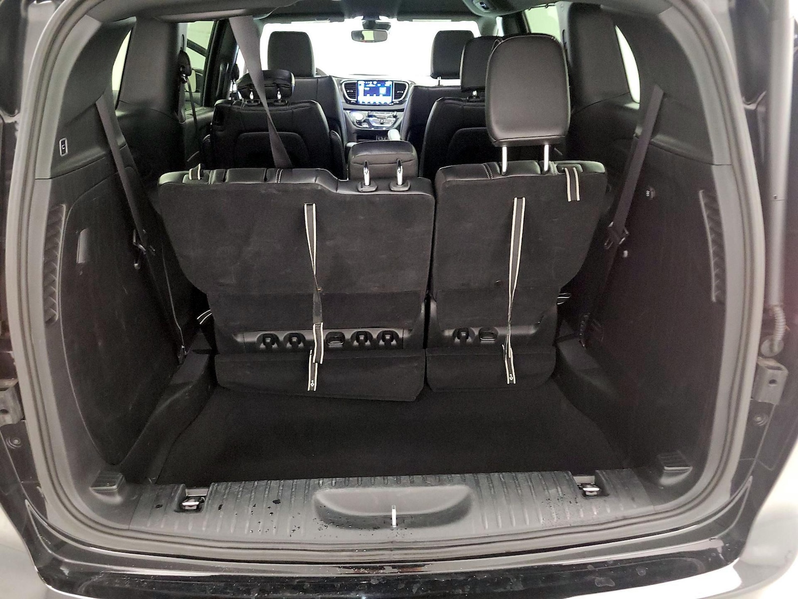 2025 Chrysler Pacifica Select - Photo 22