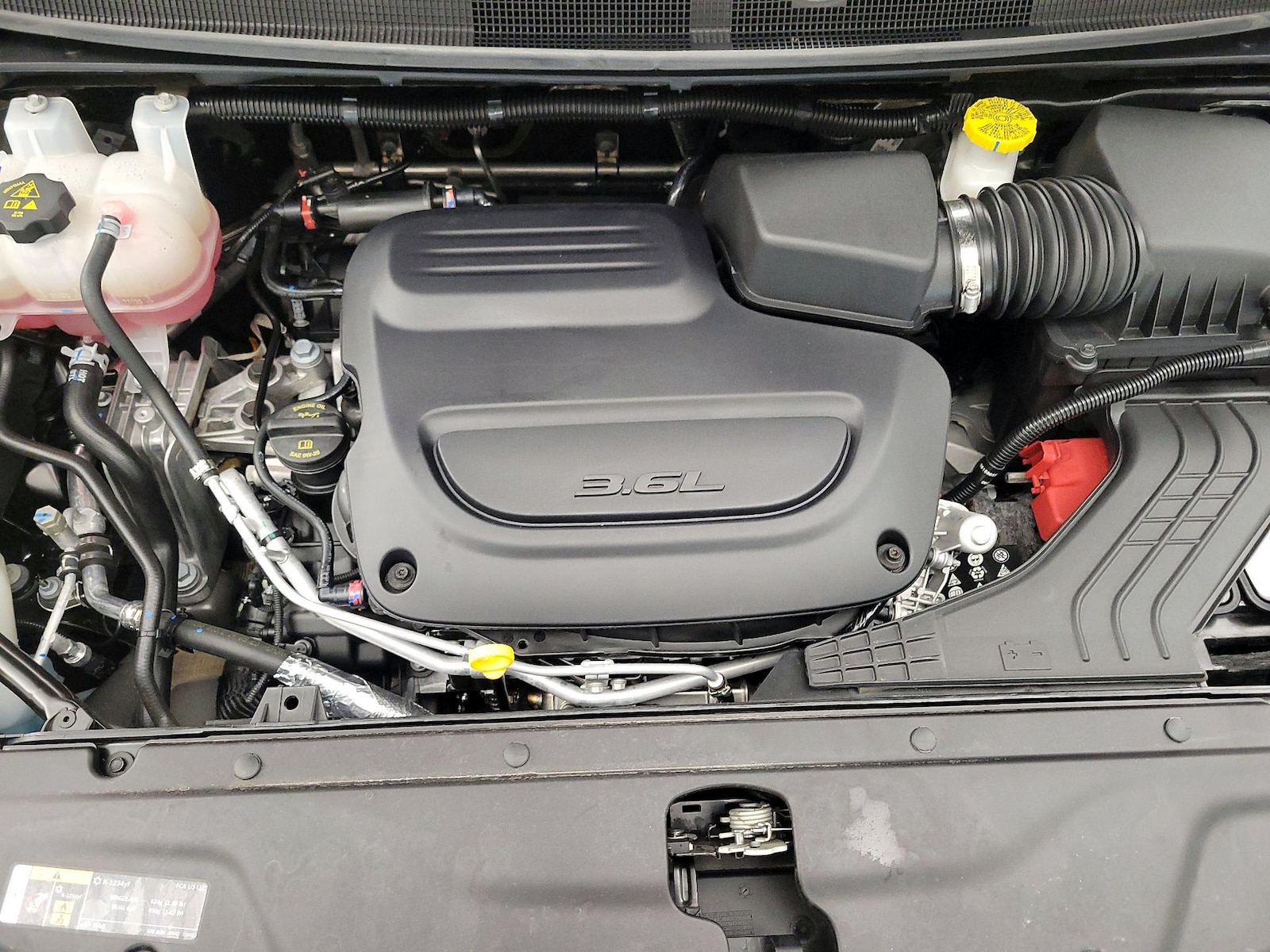2025 Chrysler Pacifica Select - Photo 24