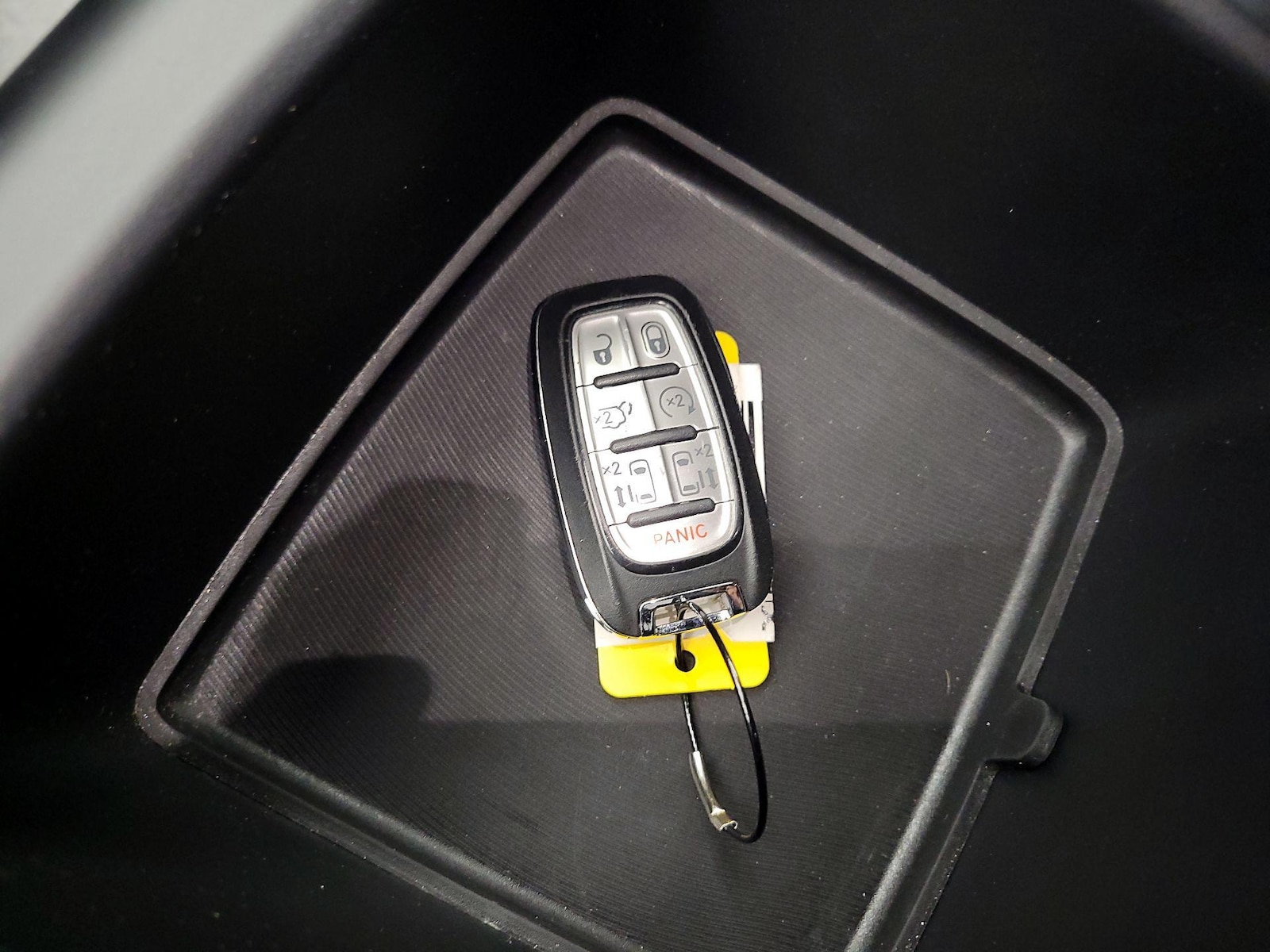 2025 Chrysler Pacifica Select - Photo 25