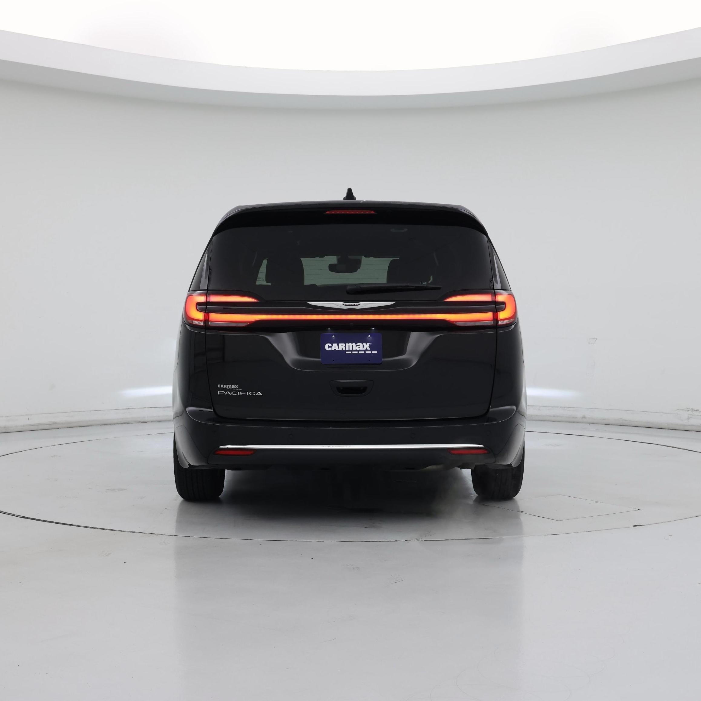 Thumbnail: 2025 Chrysler Pacifica - 6