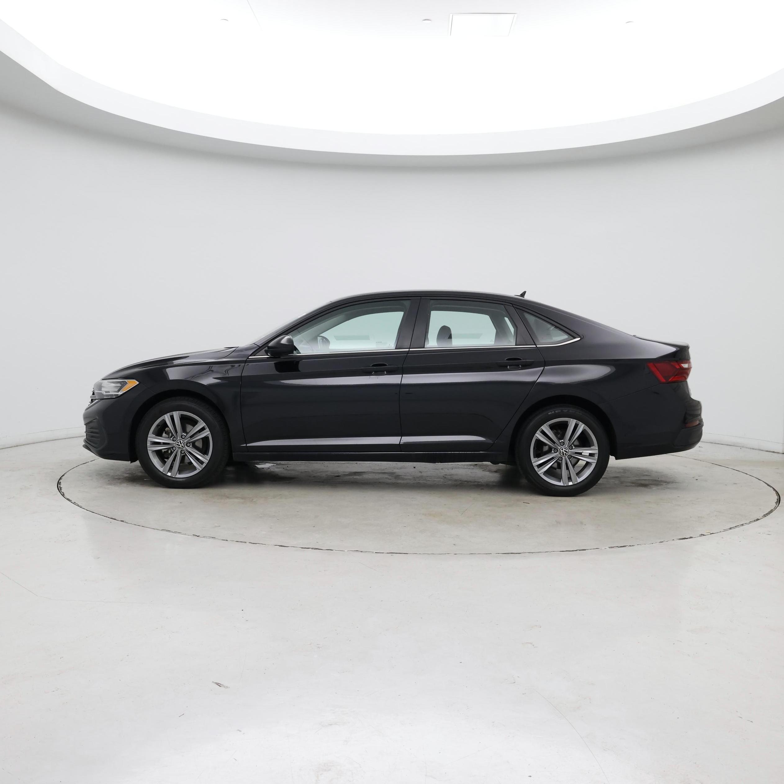 Thumbnail: 2024 Volkswagen Jetta - 3