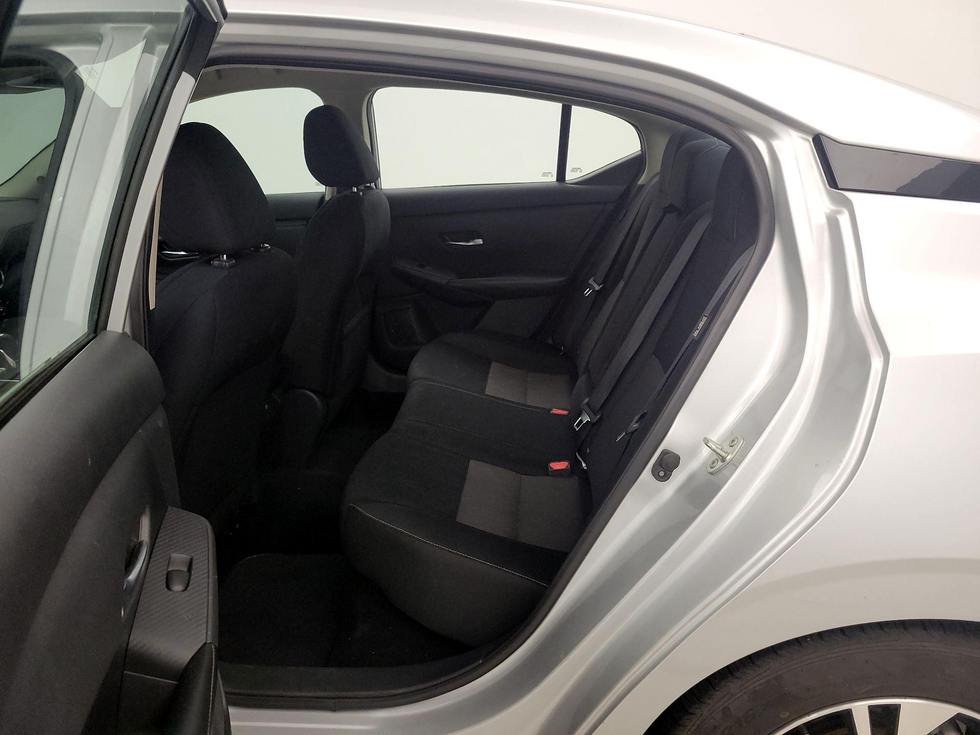 Thumbnail: 2021 Nissan Sentra - 18