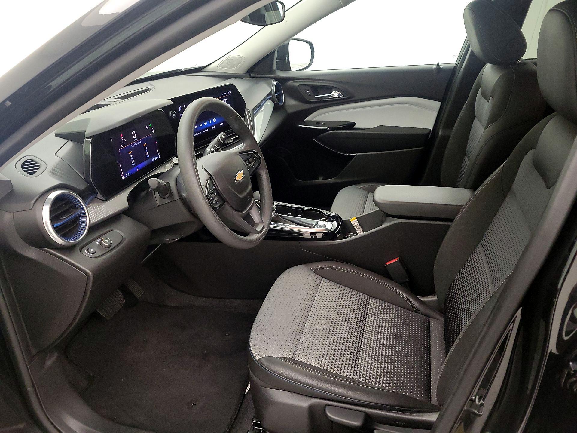 Thumbnail: 2025 Chevrolet Trax - 11