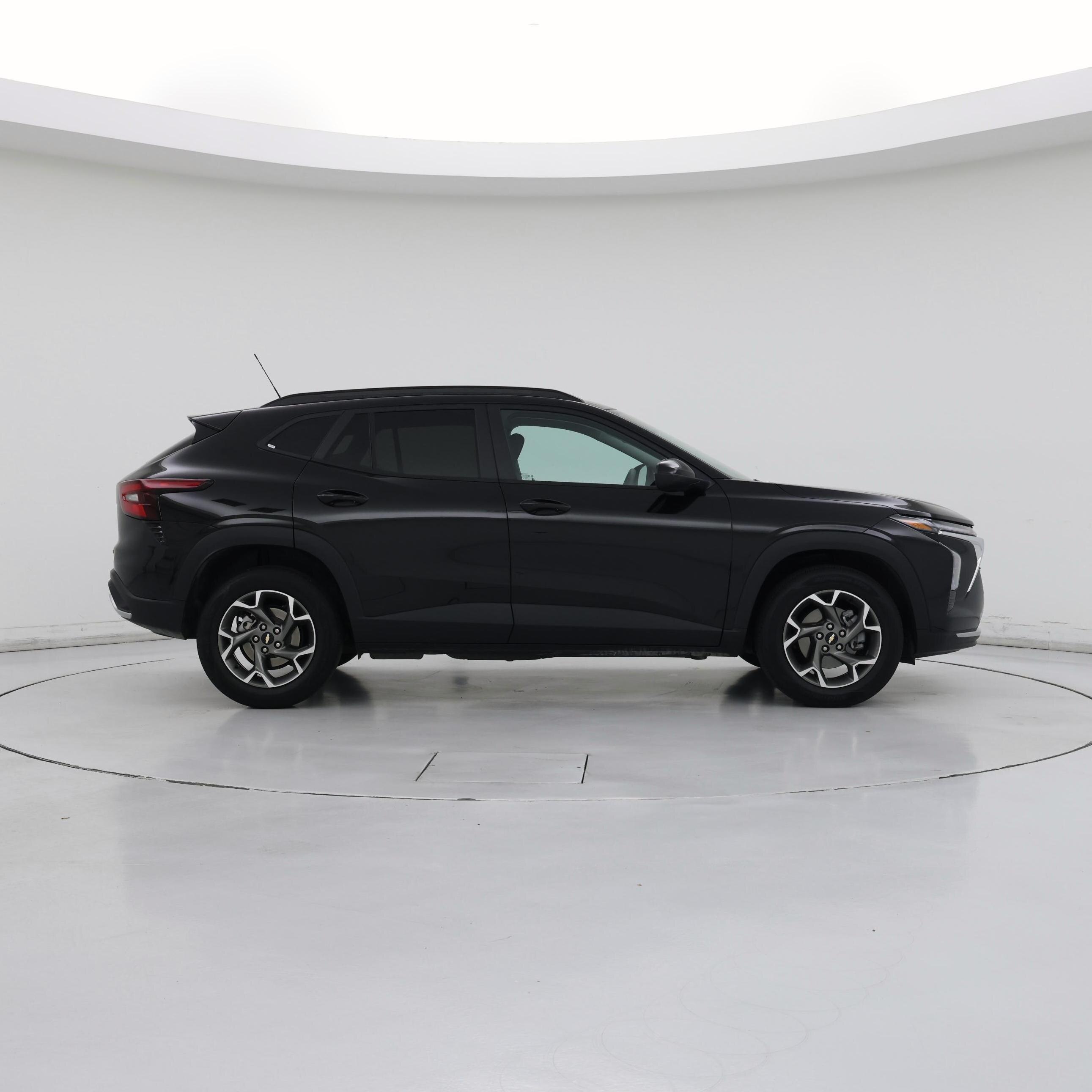 Thumbnail: 2025 Chevrolet Trax - 7