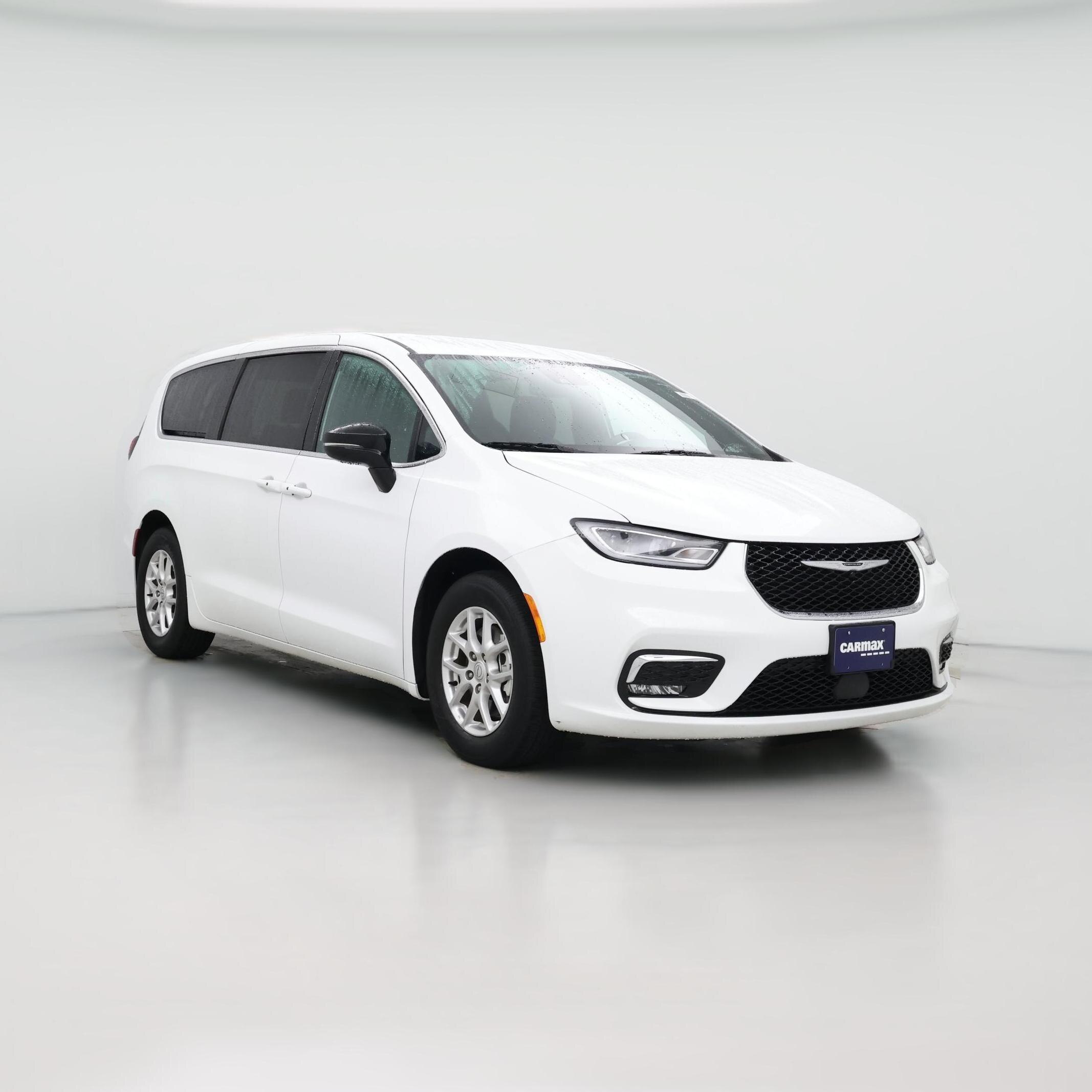 Thumbnail: 2025 Chrysler Pacifica - 1
