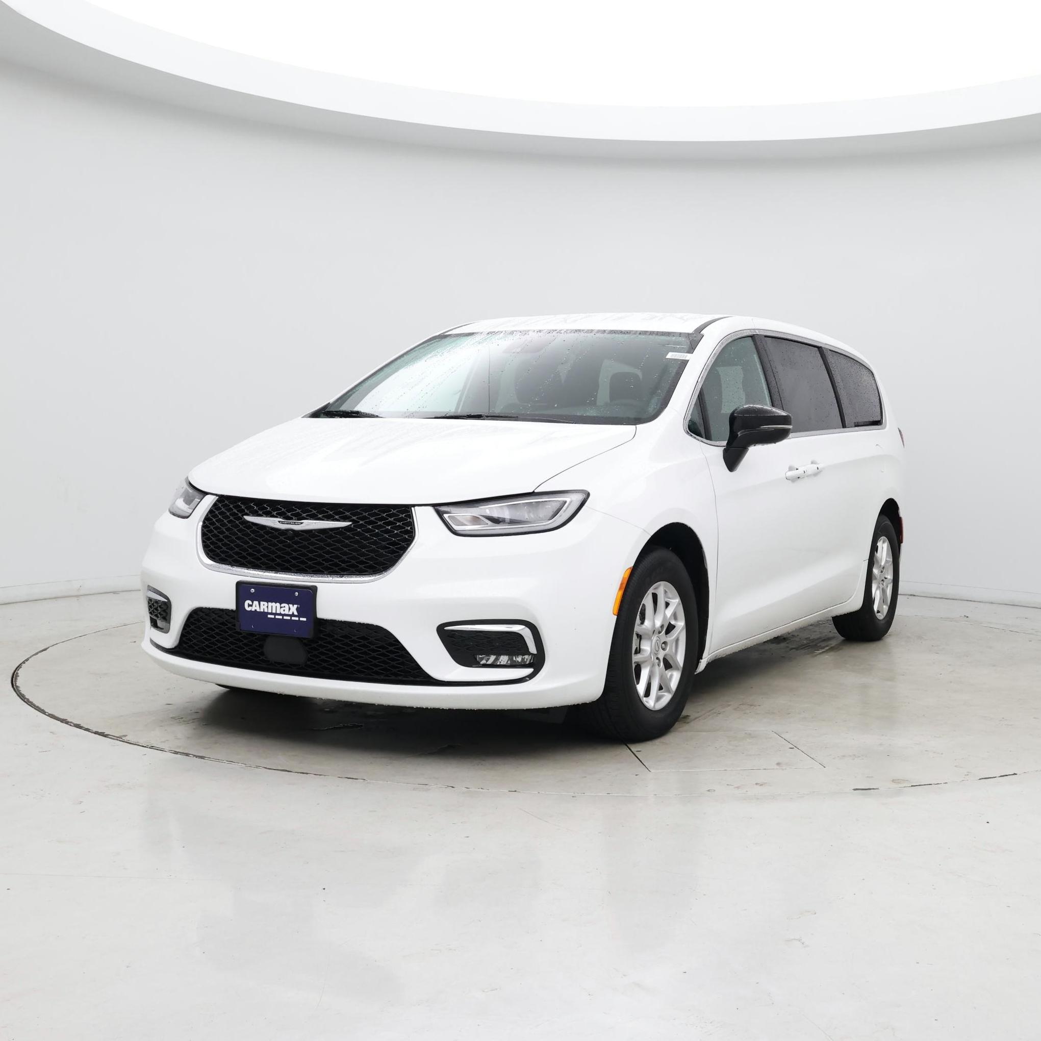 Thumbnail: 2025 Chrysler Pacifica - 4