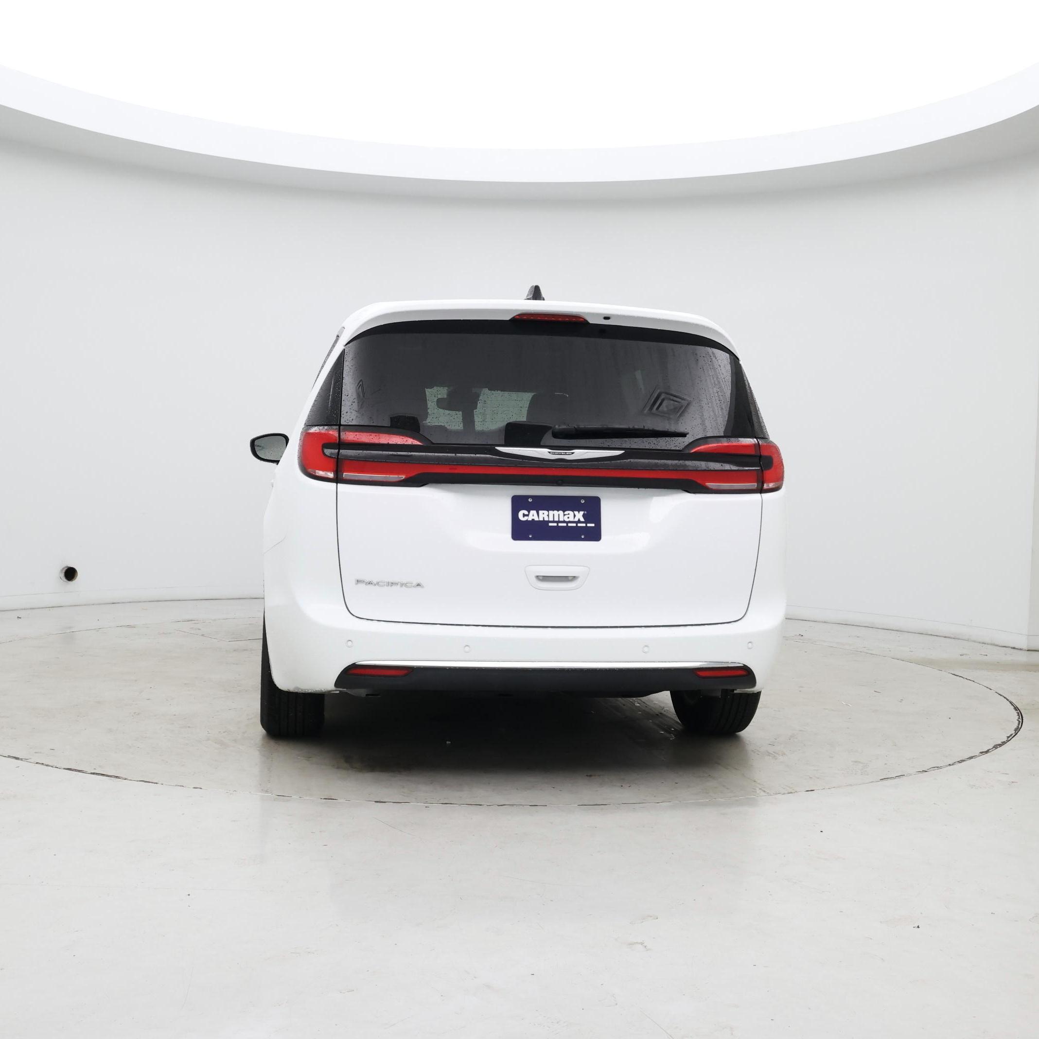 Thumbnail: 2025 Chrysler Pacifica - 6