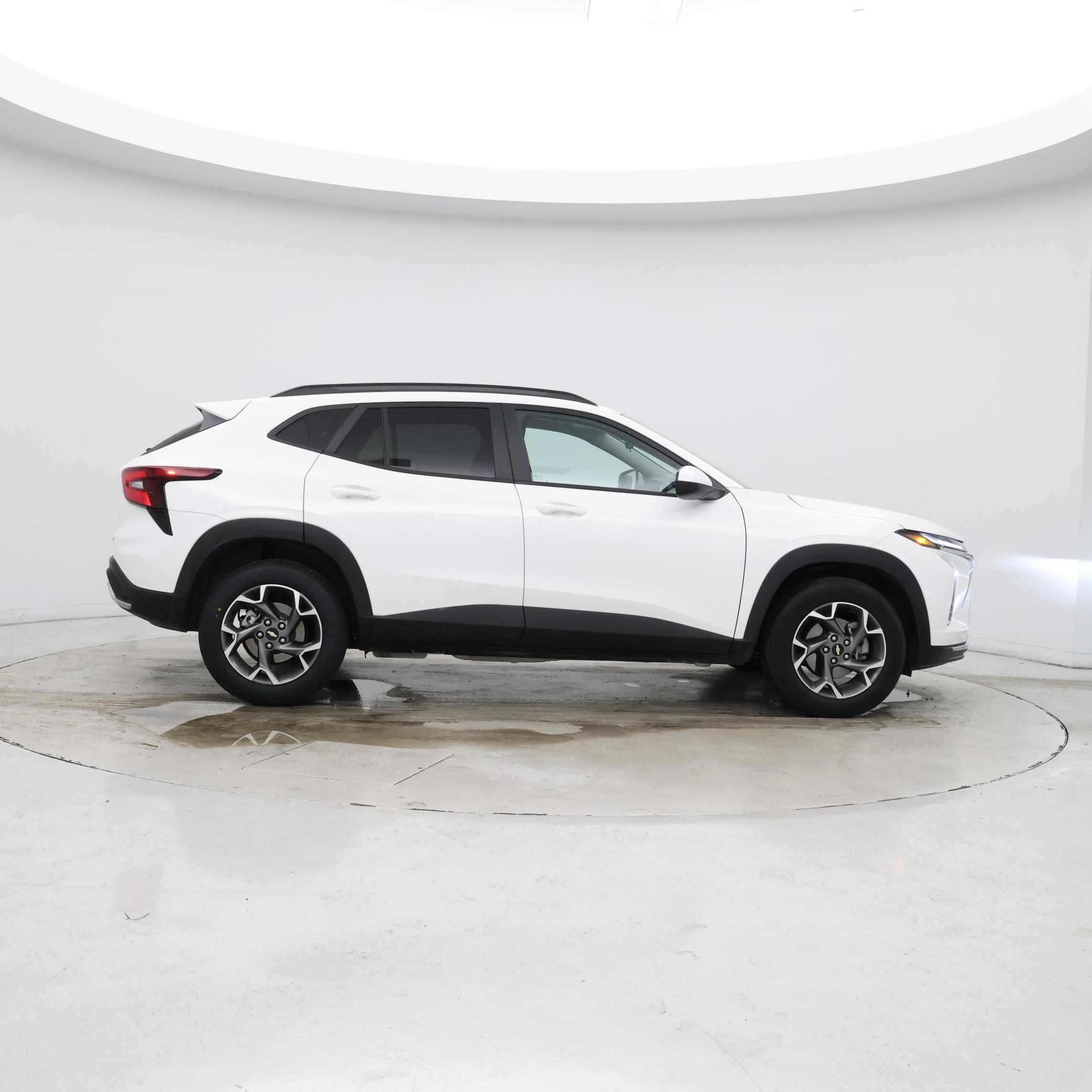 Thumbnail: 2025 Chevrolet Trax - 7
